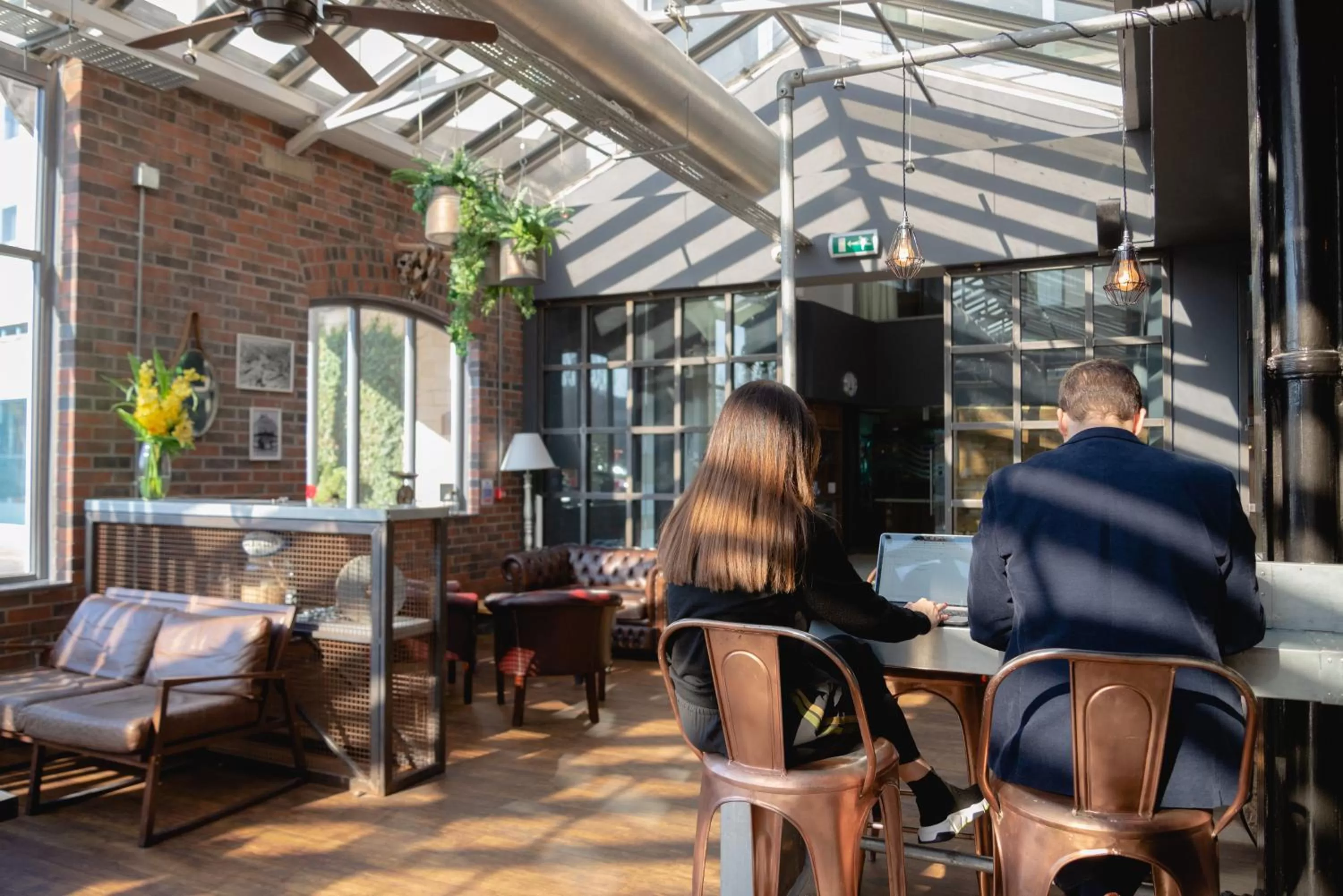 Communal lounge/ TV room in Novotel Cardiff Centre
