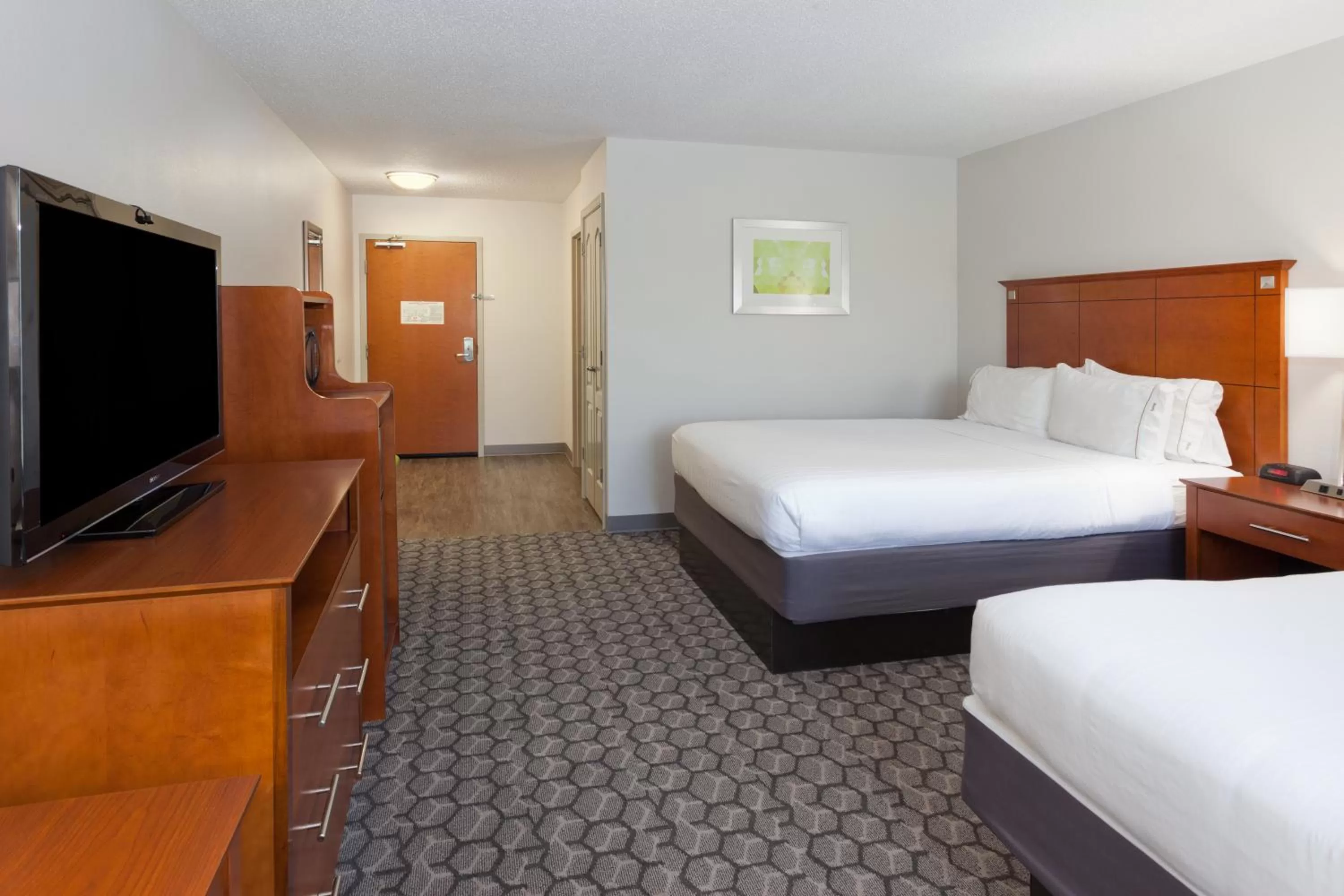 Bed in Holiday Inn Express Phenix City-Fort Benning by IHG
