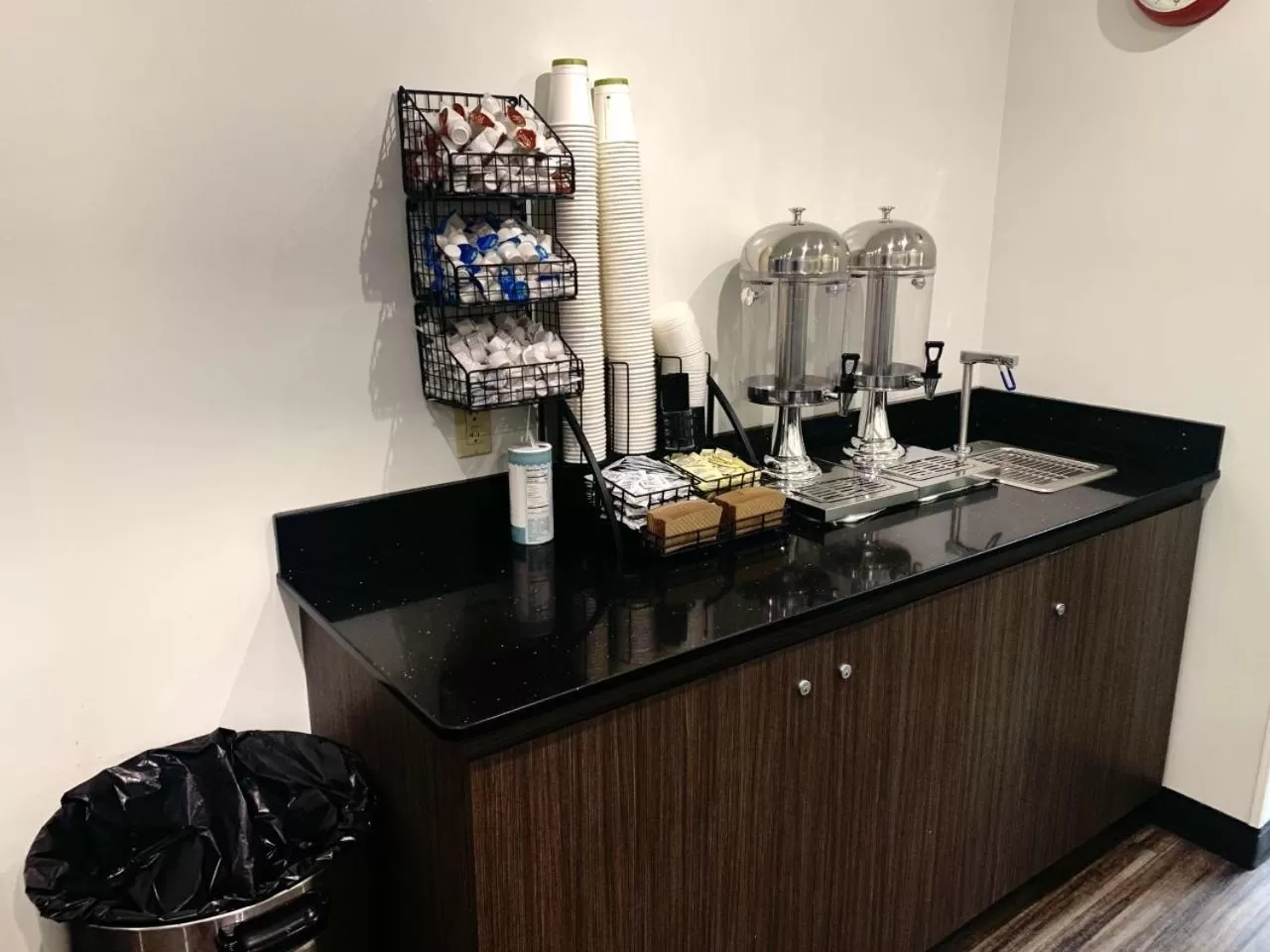 Breakfast in Hotel Ruby Sandpoint