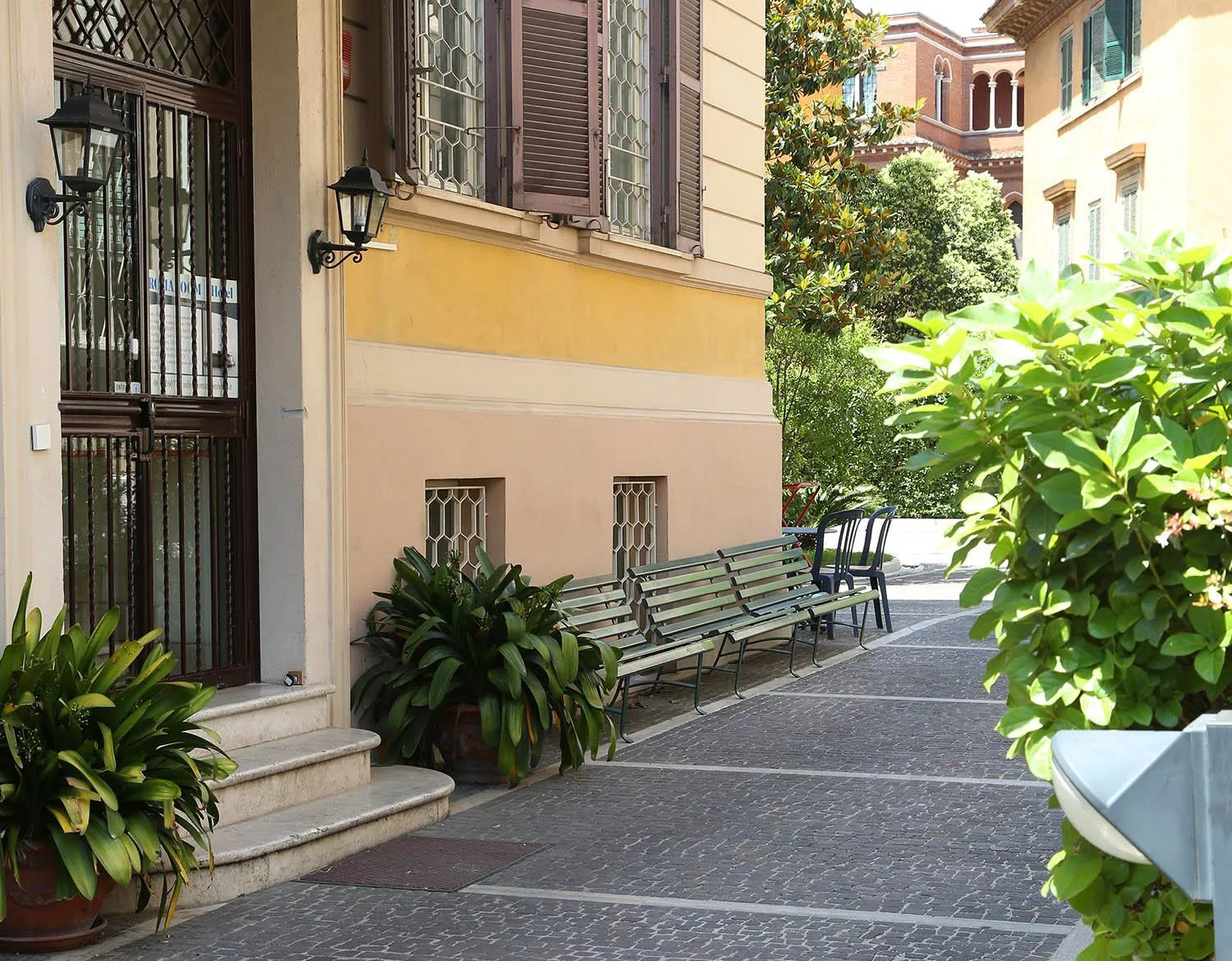 Property building in Roma Room Hotel