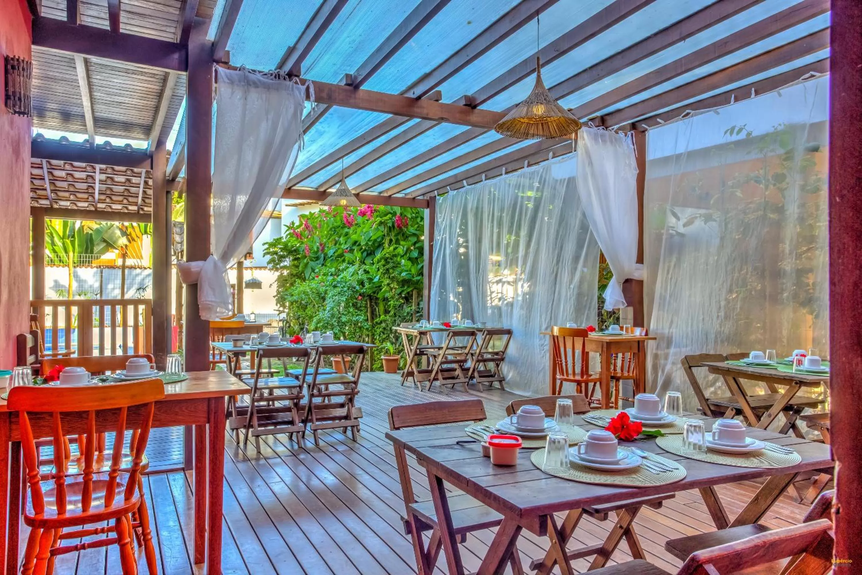 Breakfast in i9 Embaú Flats & Suites