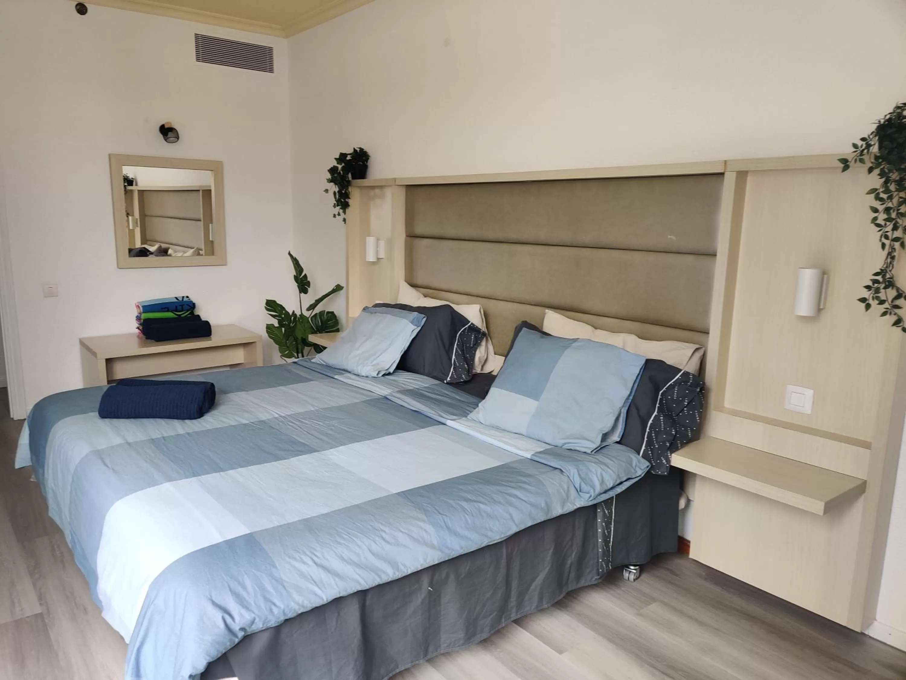 Bedroom, Bed in Luxury Apartment with pool view