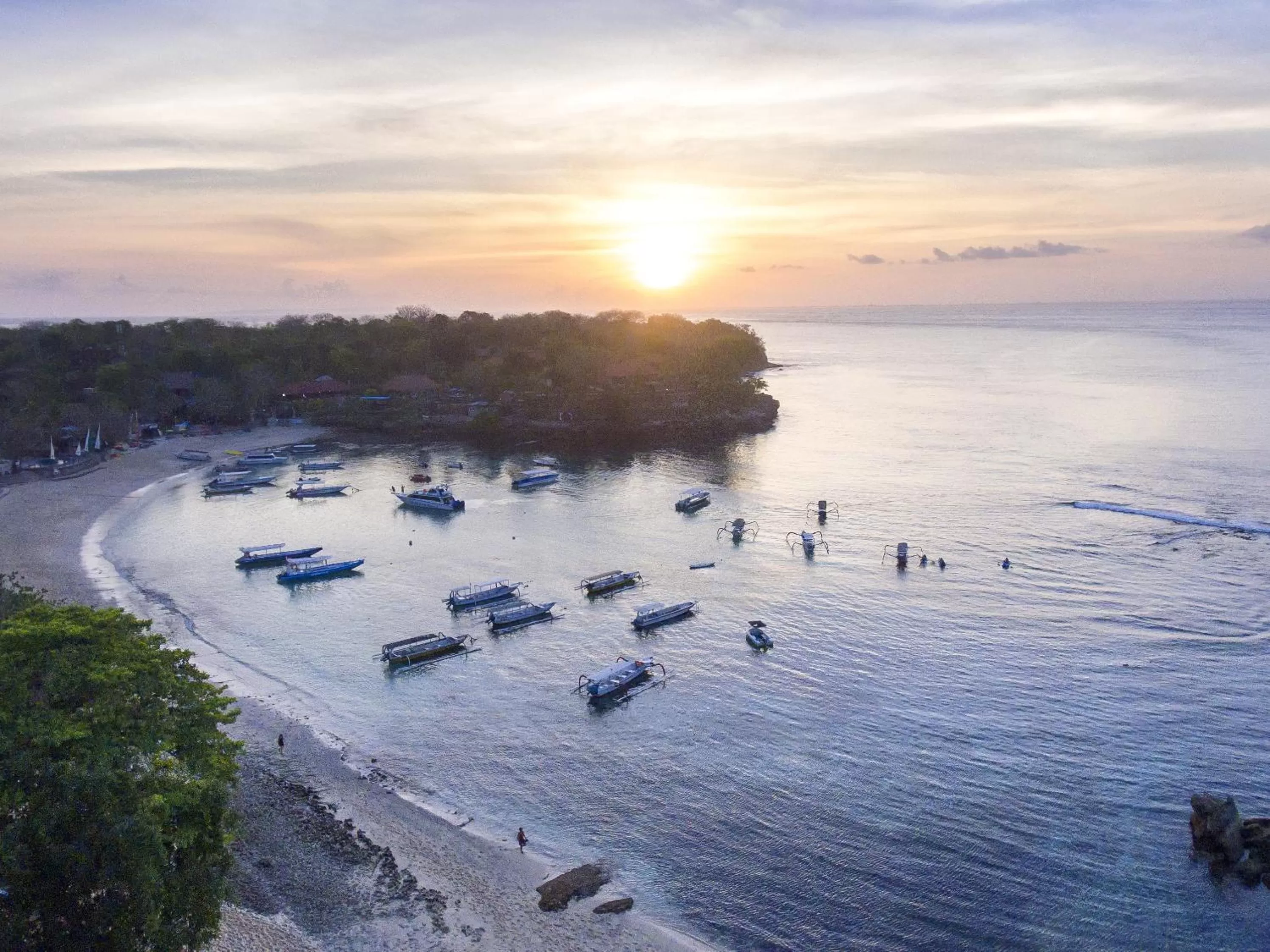 Mushroom Beach Bungalows