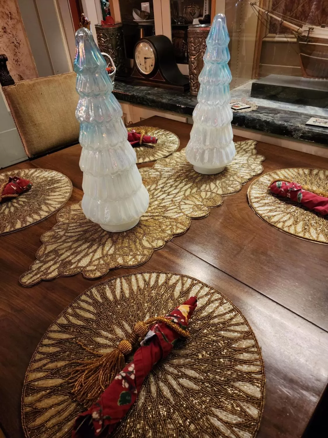 House of 1833 Bed and Breakfast