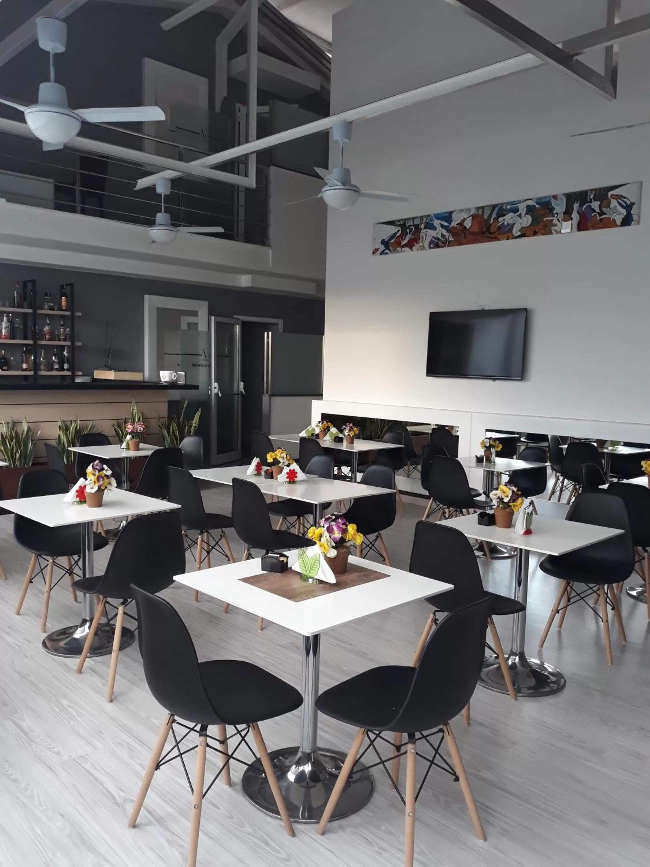 Lounge or bar in Victoria Hotel