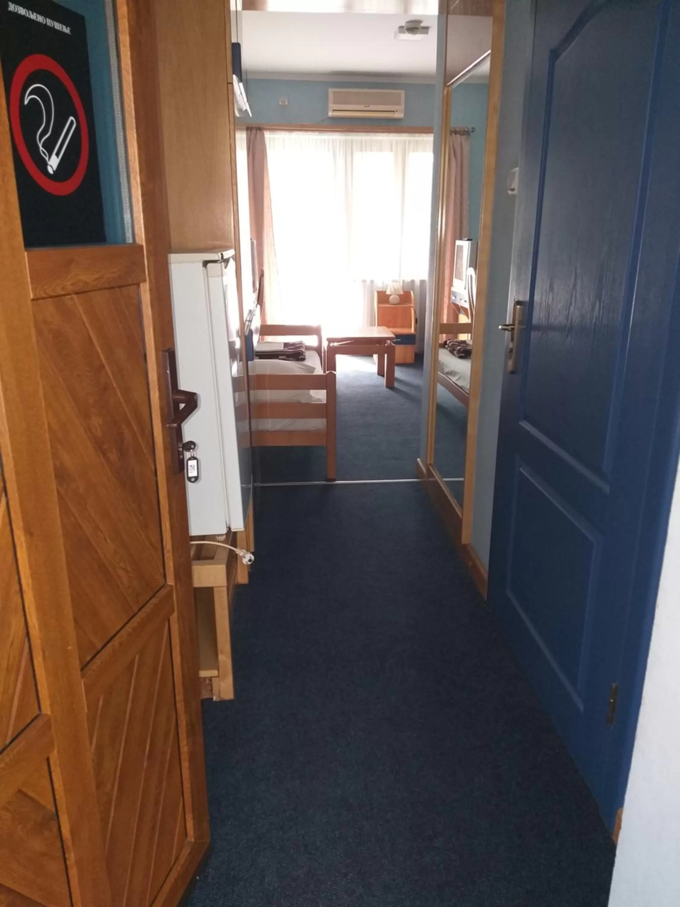 Sunrise in Garni Lupus prenoćište