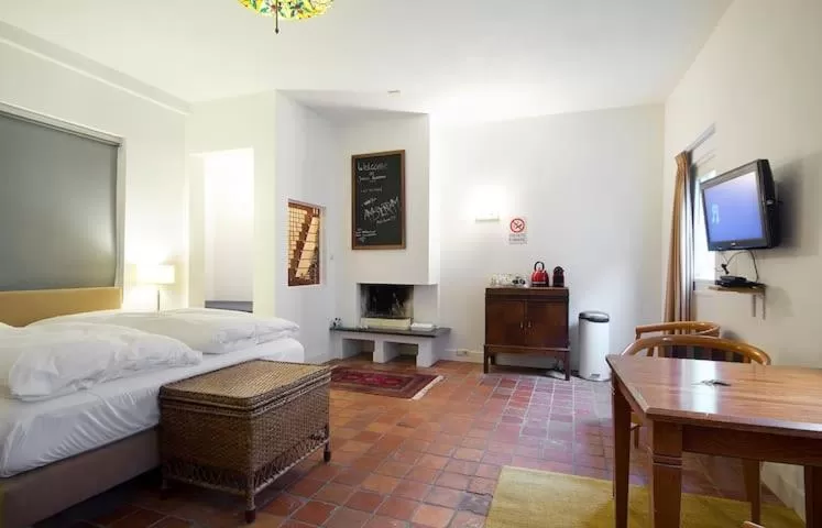 Bed in Ground floor Jordaan Apartment