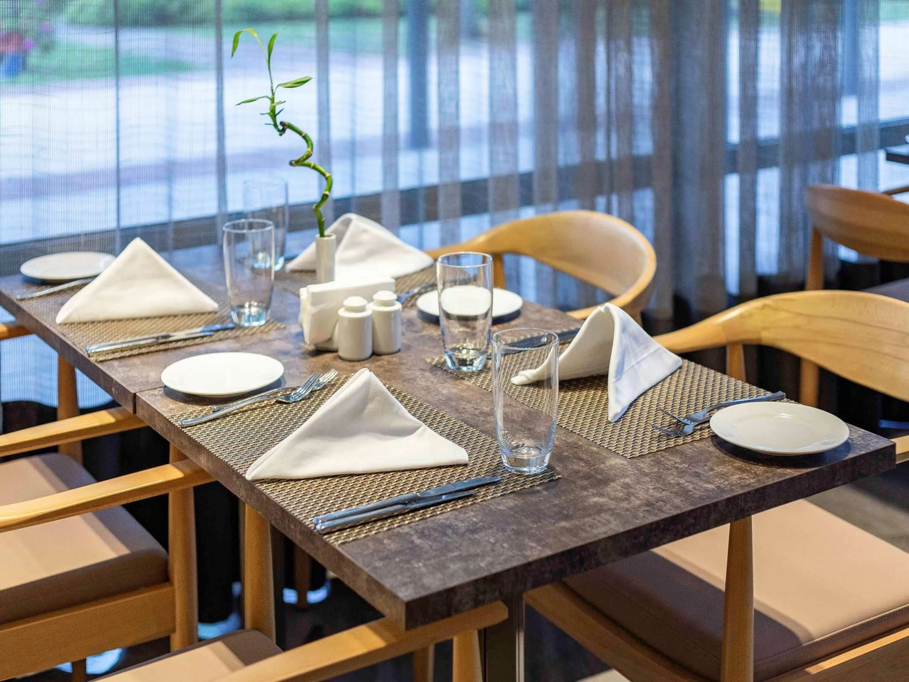 Restaurant/places to eat in Novotel Trabzon