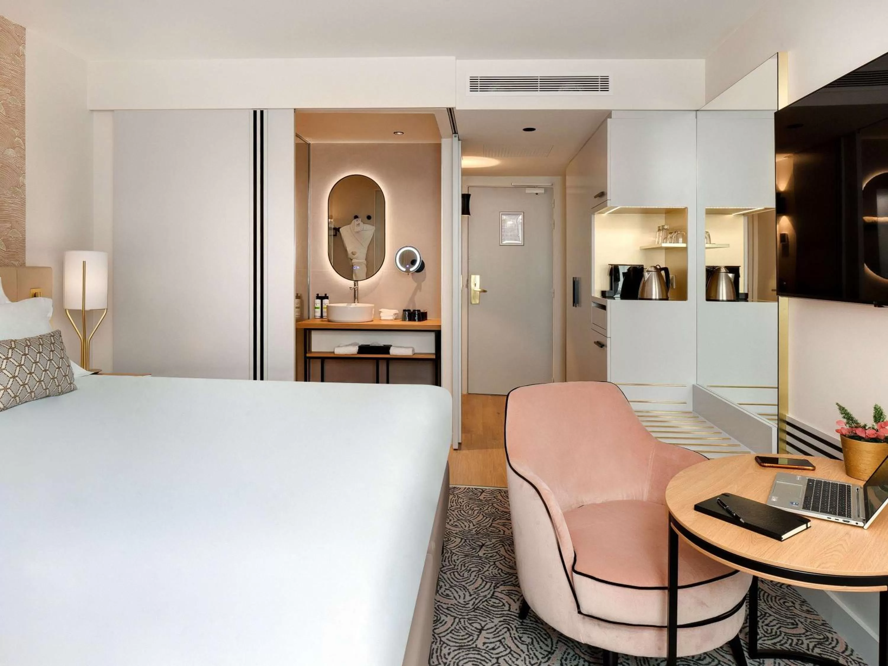 Bedroom, Bed in Pullman La Pléiade Montpellier Centre