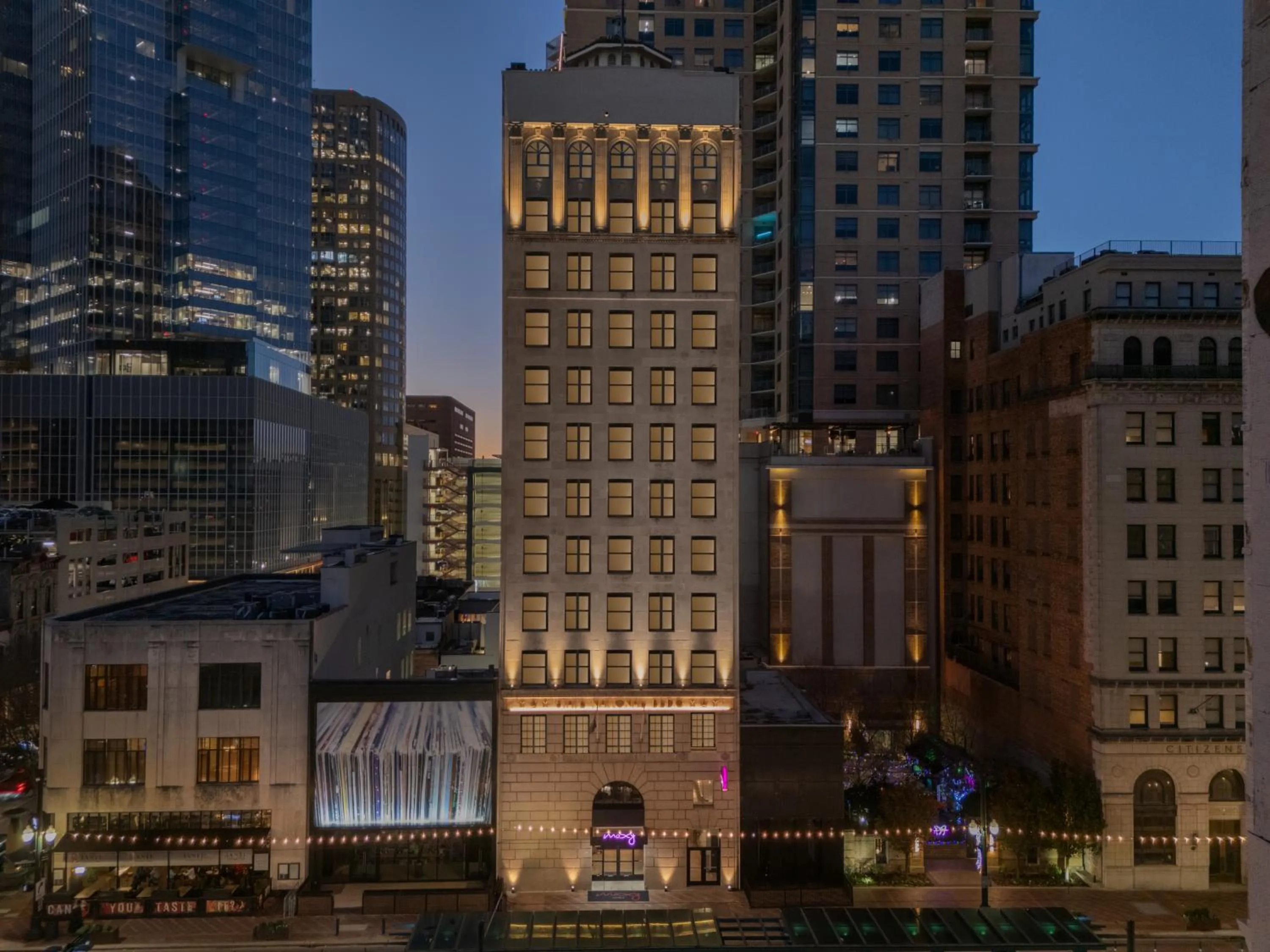 Property building in Moxy Houston Downtown