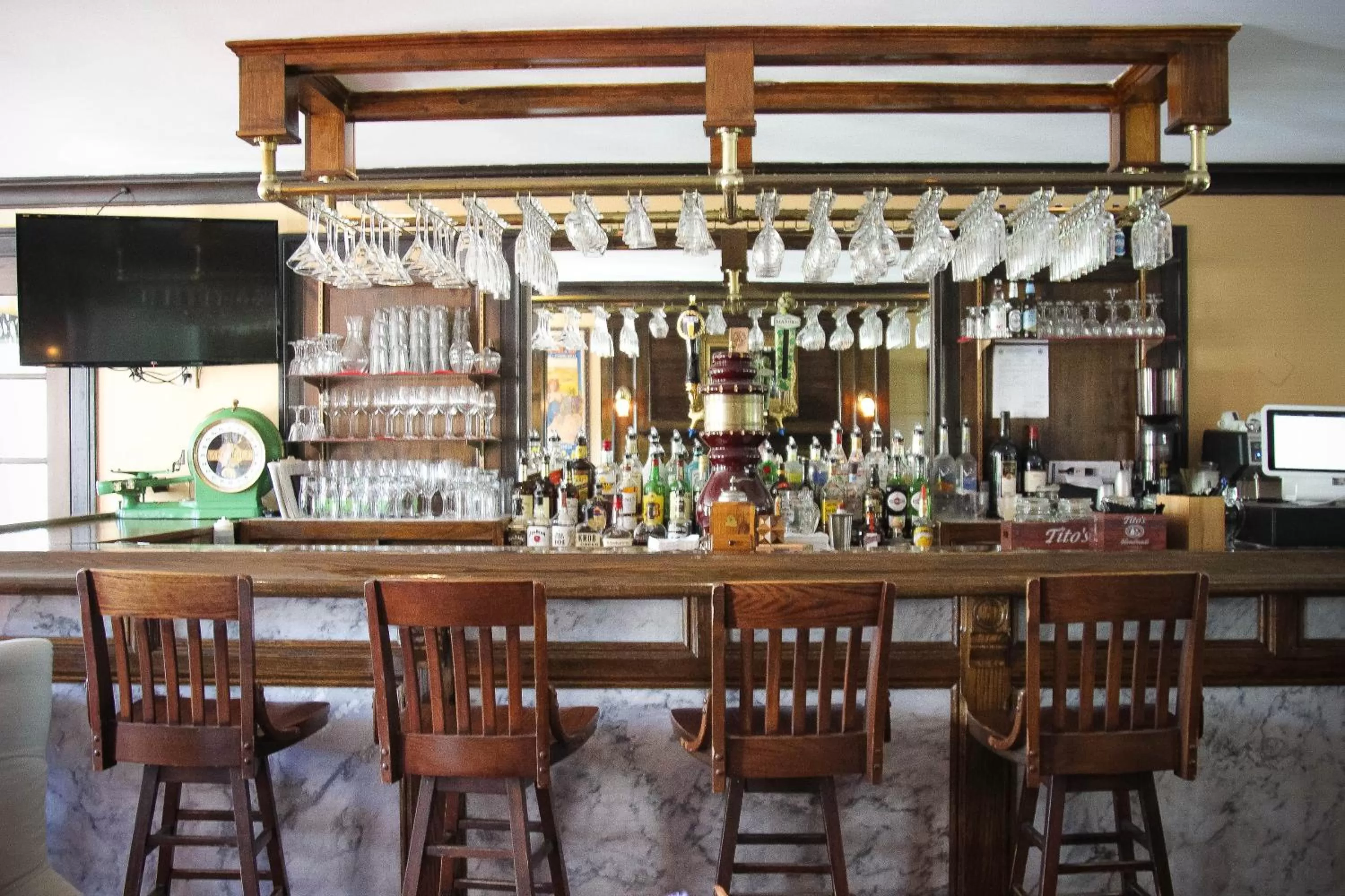 Lounge/Bar in The Lucerne Inn