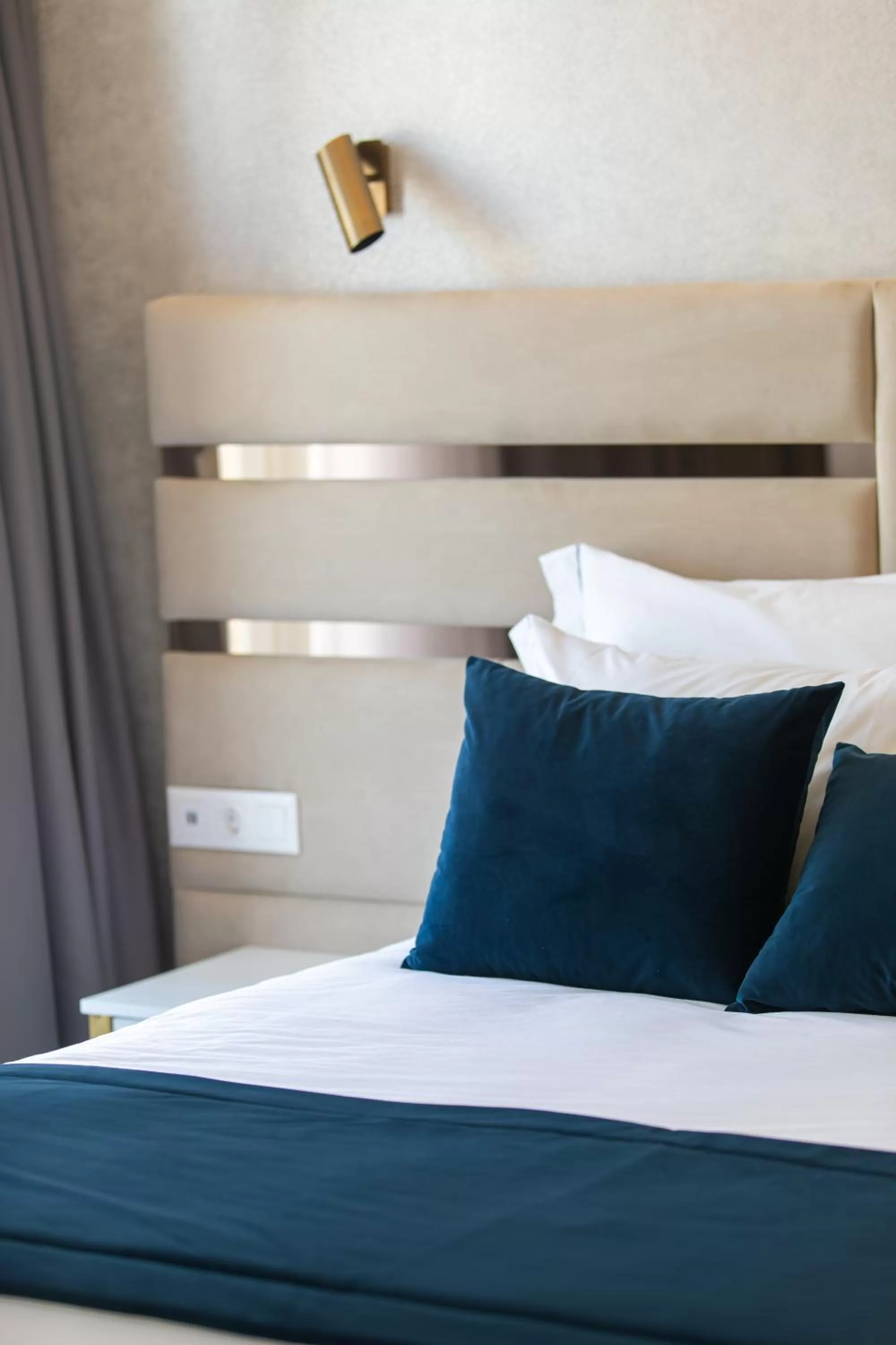 Bed in Hotel Mondego