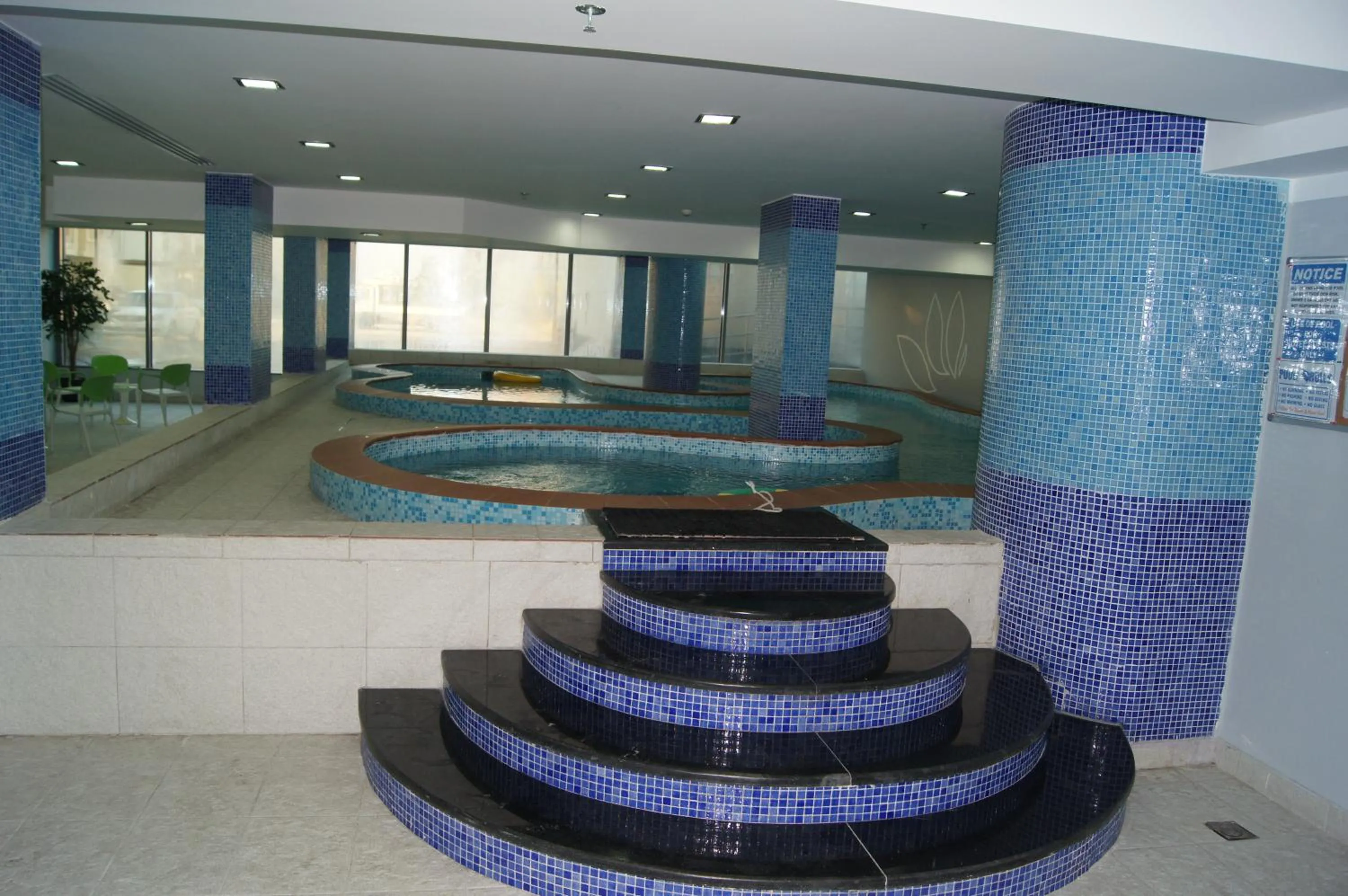 Swimming pool in Hayat Watheer for serviced Apartment