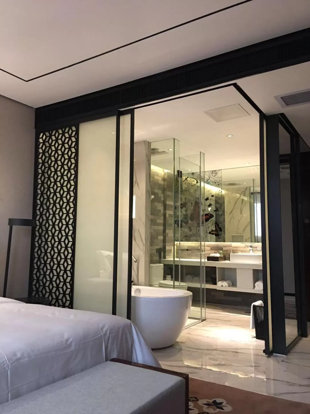 Bed in Paco Hotel Dongpu Guanghzou -Free Shuttle Bus for Canton Fair