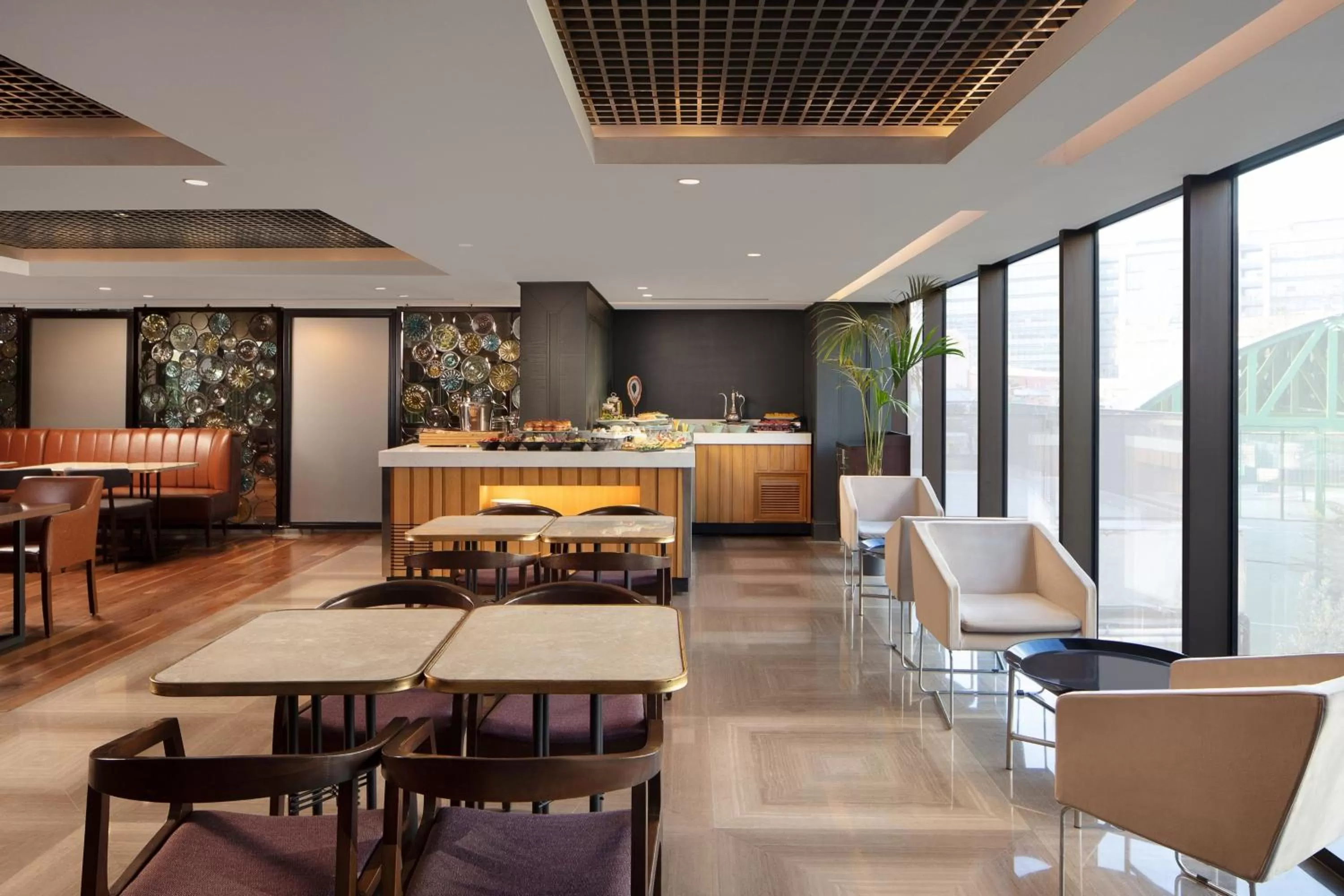 Lounge or bar in Sheraton Istanbul City Center