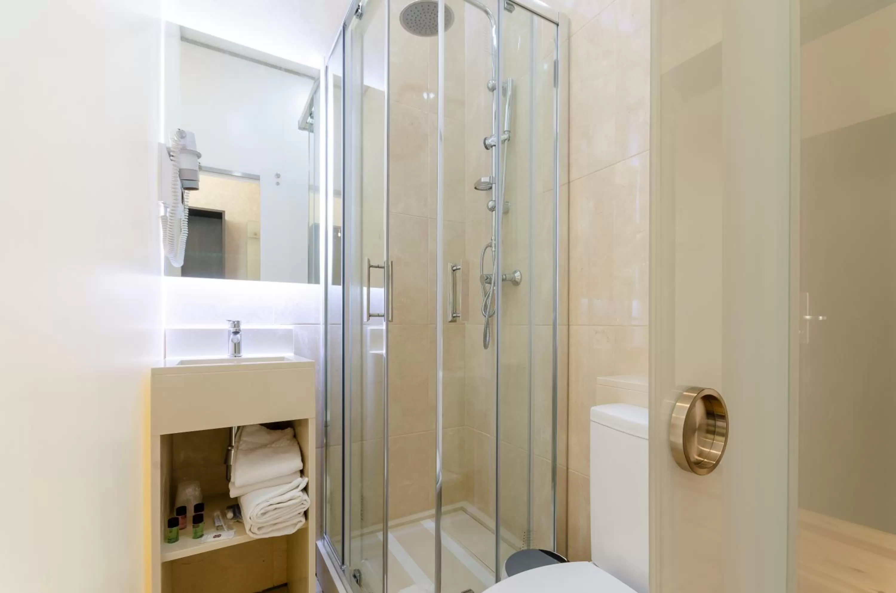 Bathroom in Hotel Duas Nações