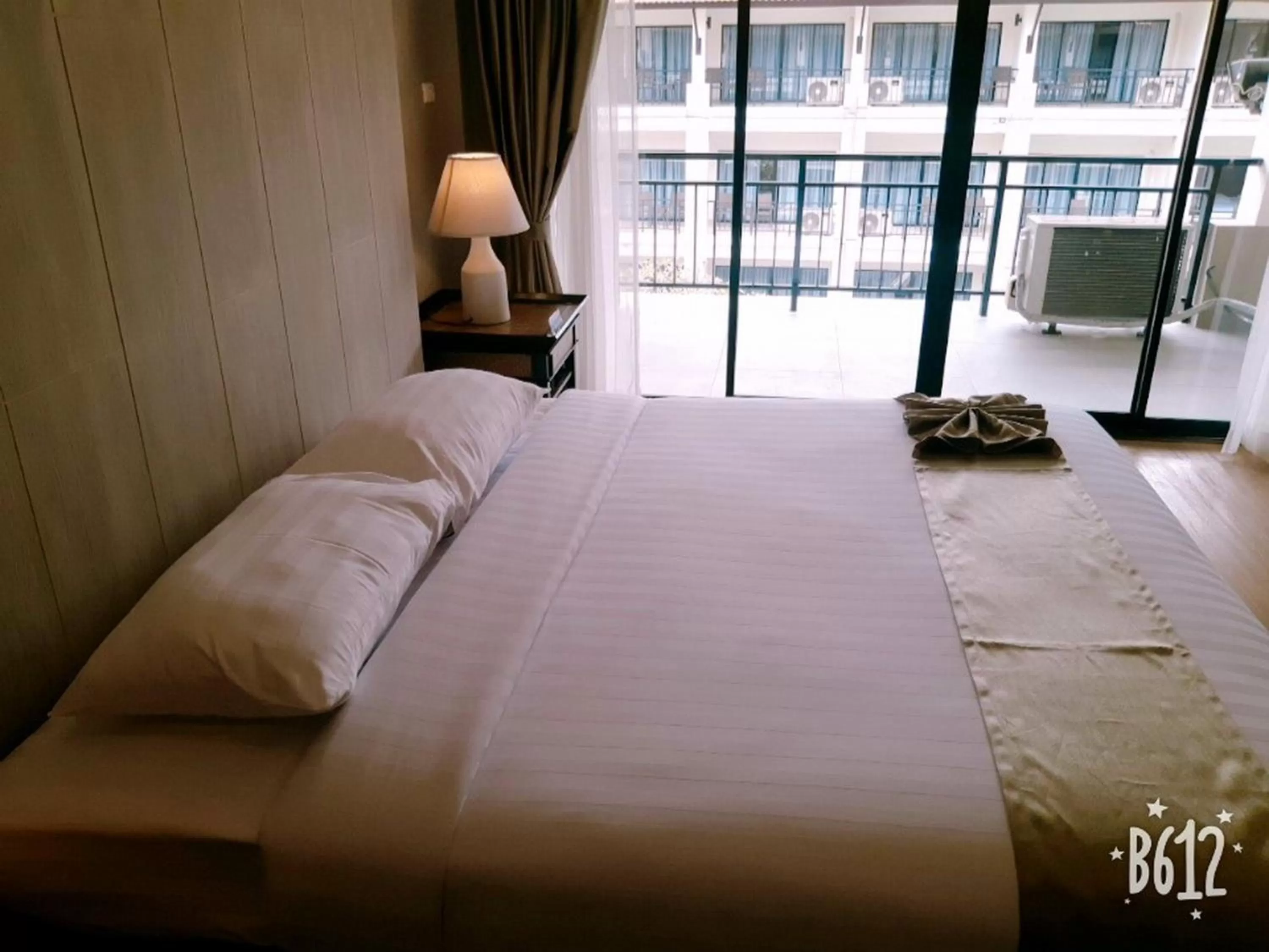 Bed in Green Lake Resort - SHA Extra Plus Certified