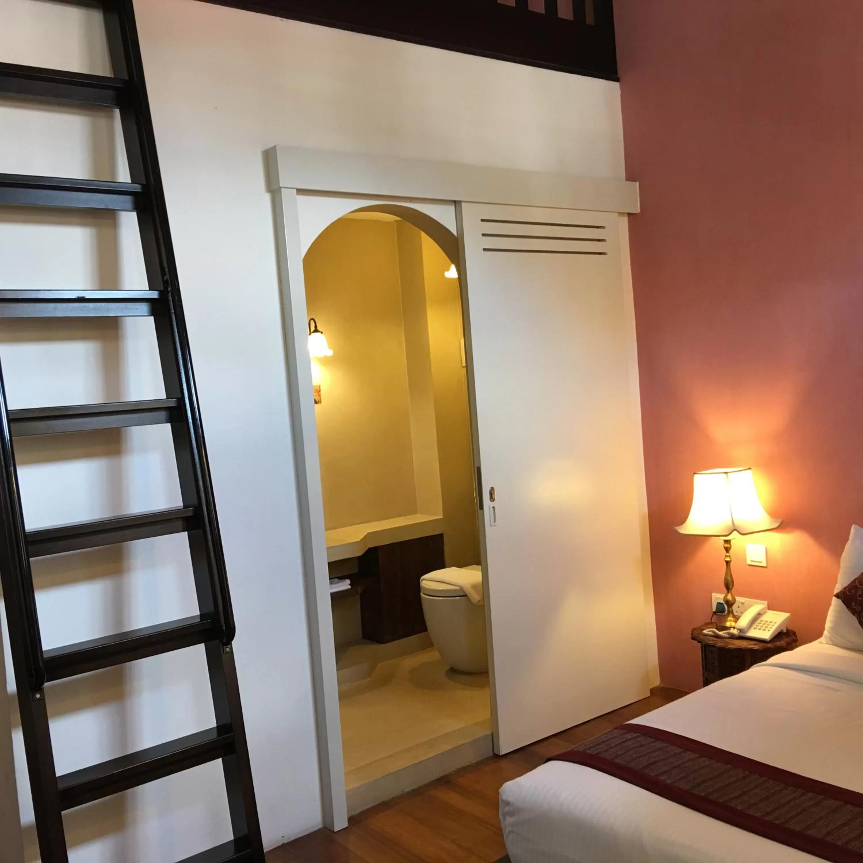 Bathroom, Bed in Spices Hotel