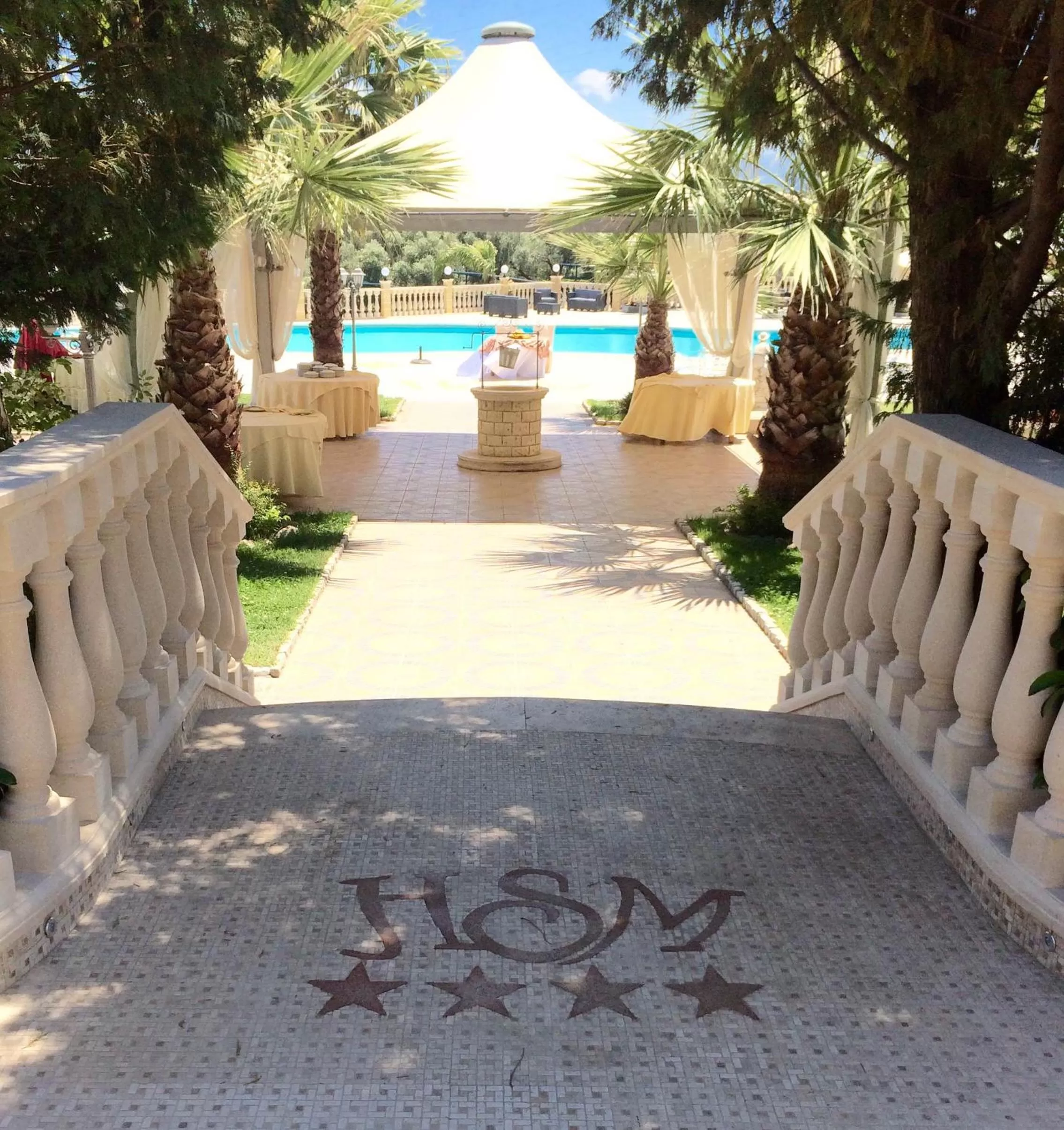 Pool view in Grand Hotel Stella Maris Italia