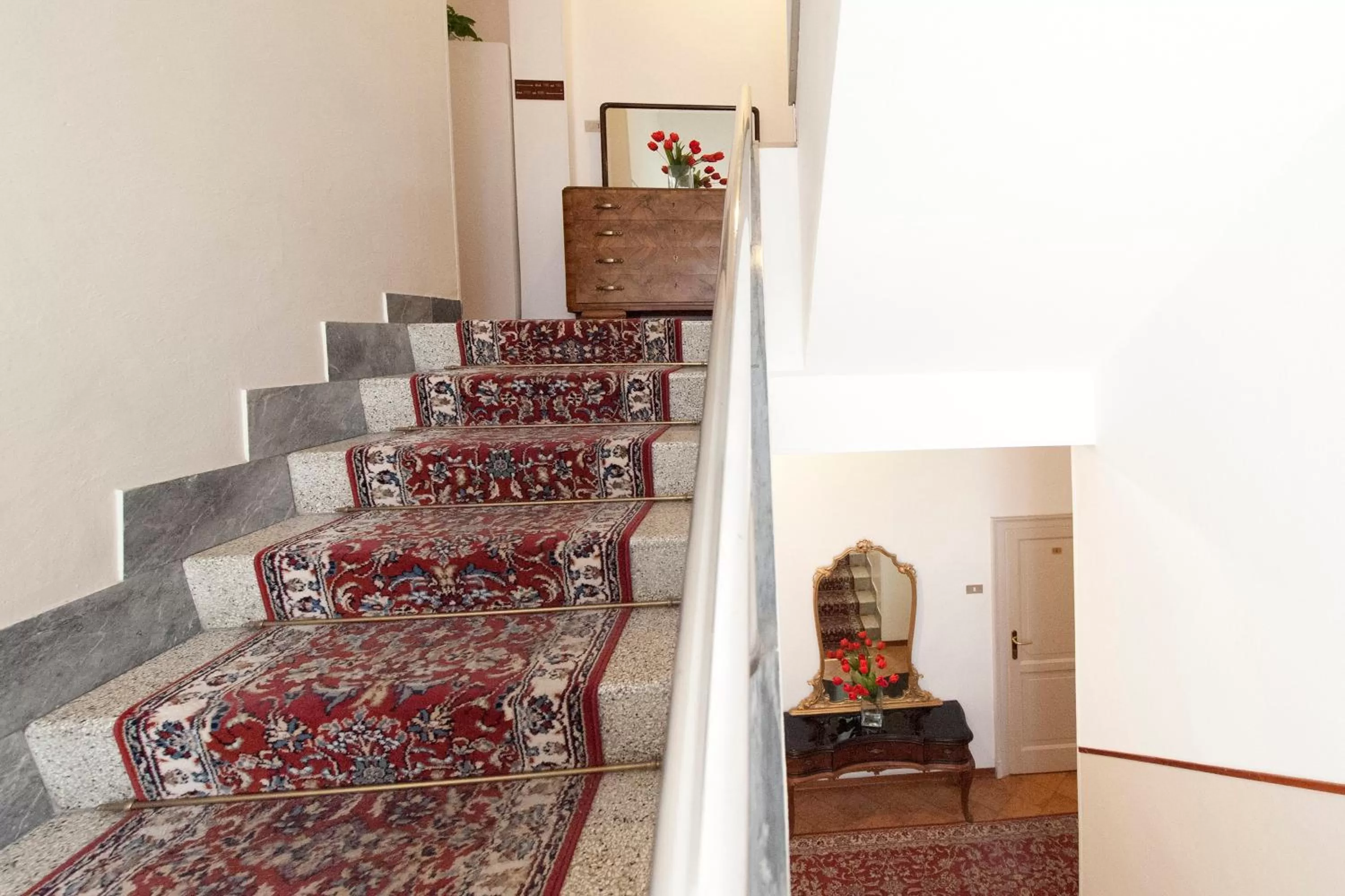 Decorative detail in Hotel Gardenia