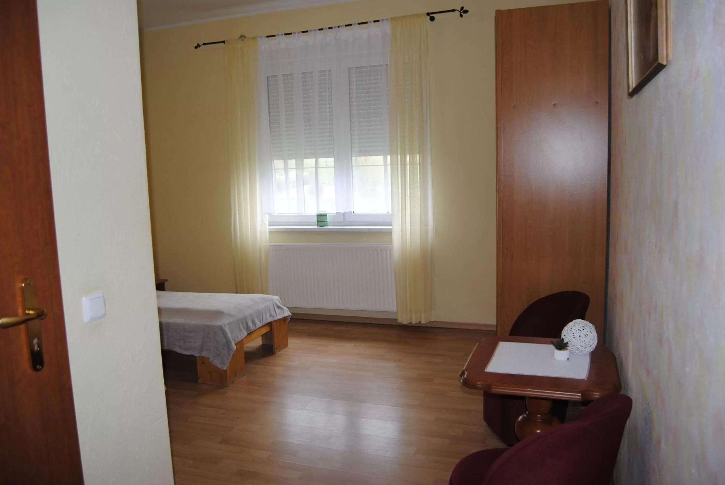 Photo of the whole room, Bed in Villasol
