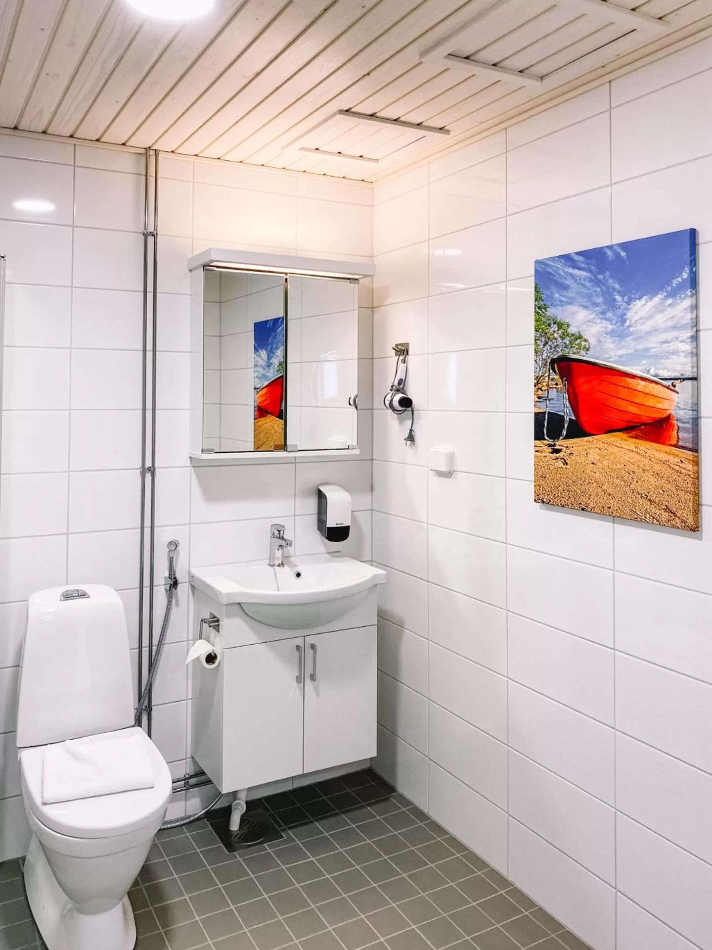 Shower in Hotelli Kuohu Kangasala - Hotel and Apartments by UHANDA