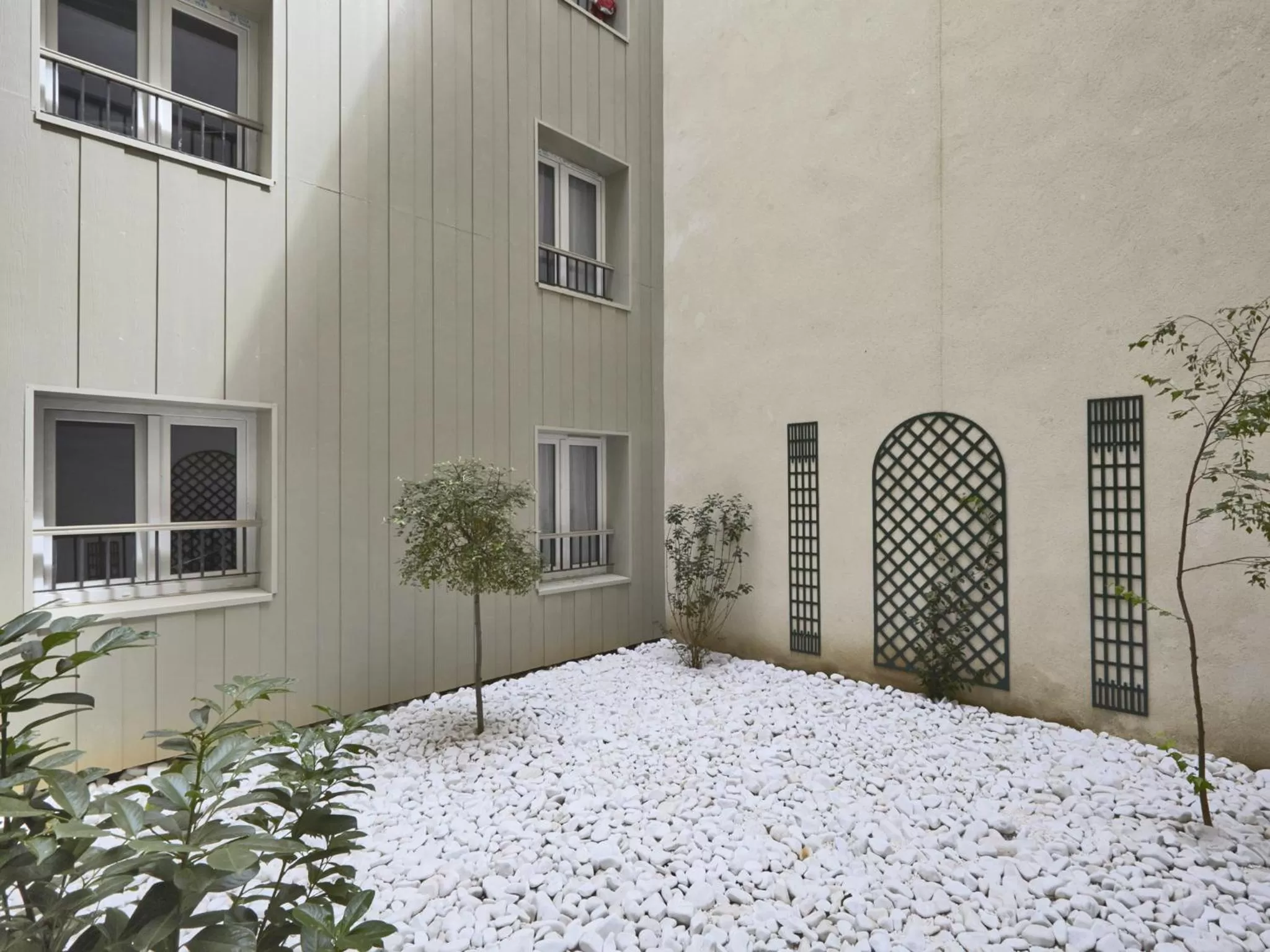 Balcony/Terrace in Kyriad Paris 18 - Porte de Clignancourt - Montmartre