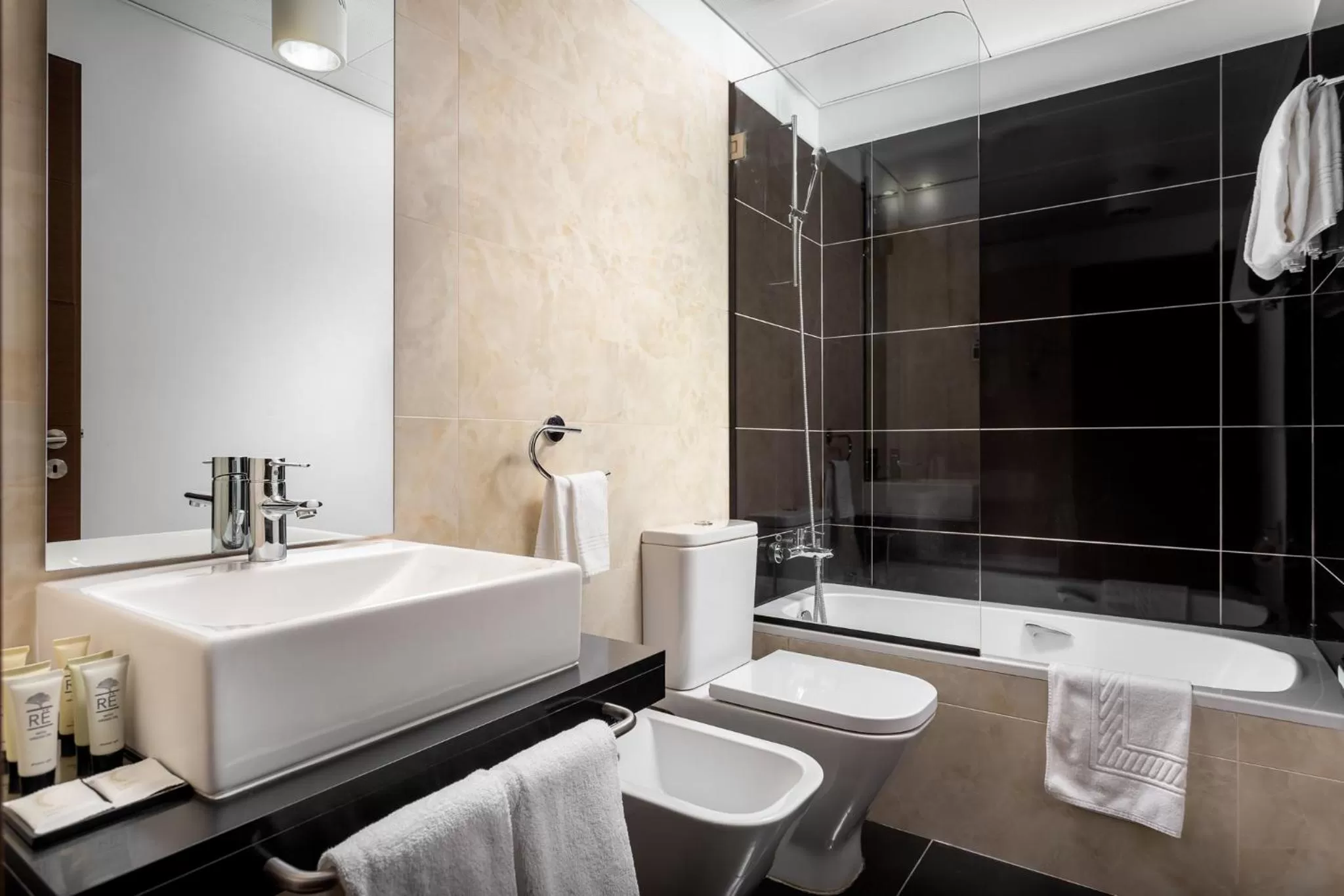 Toilet in Hotel Luena