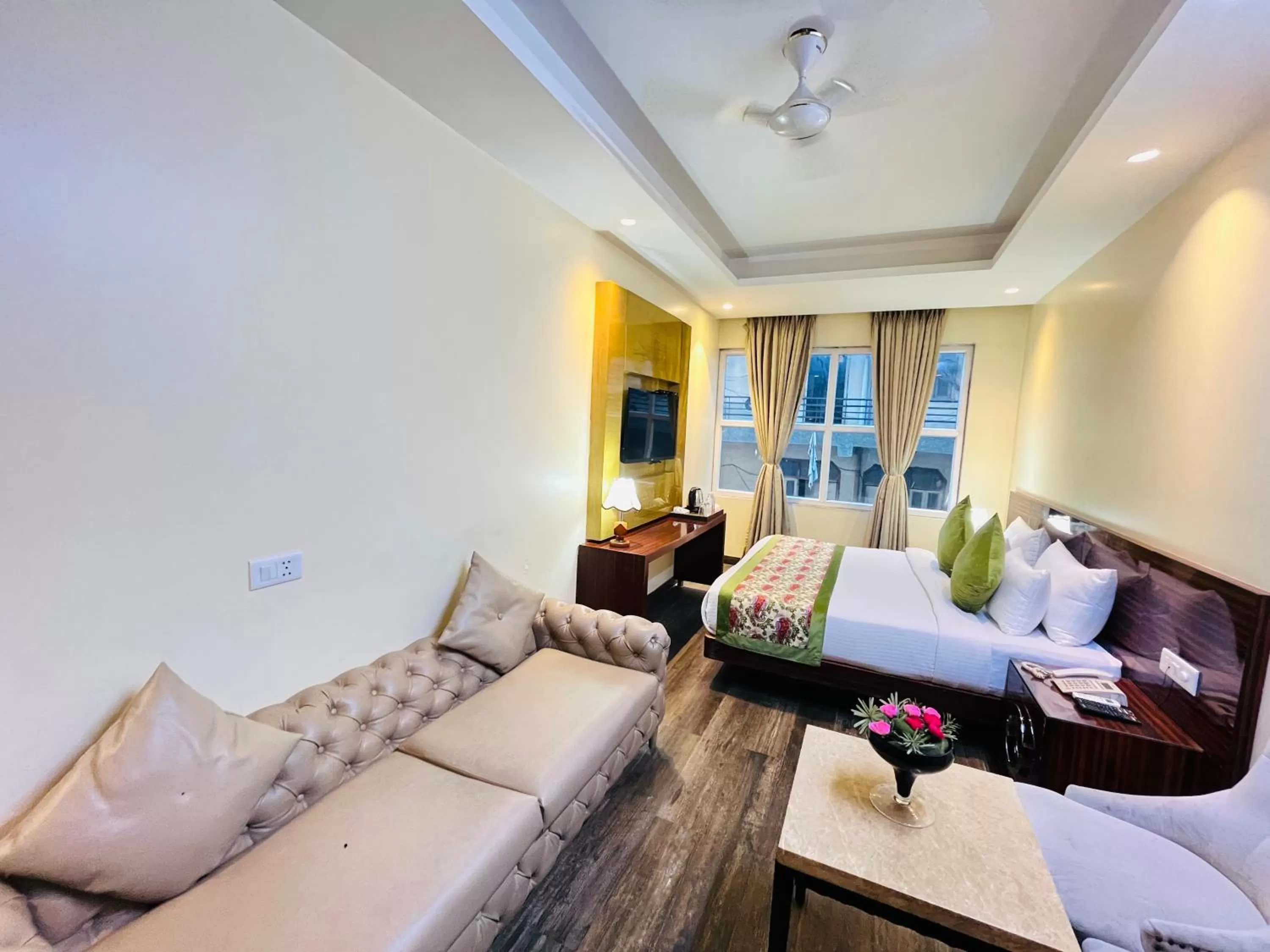 Bed in Hotel Banz near Delhi Airport