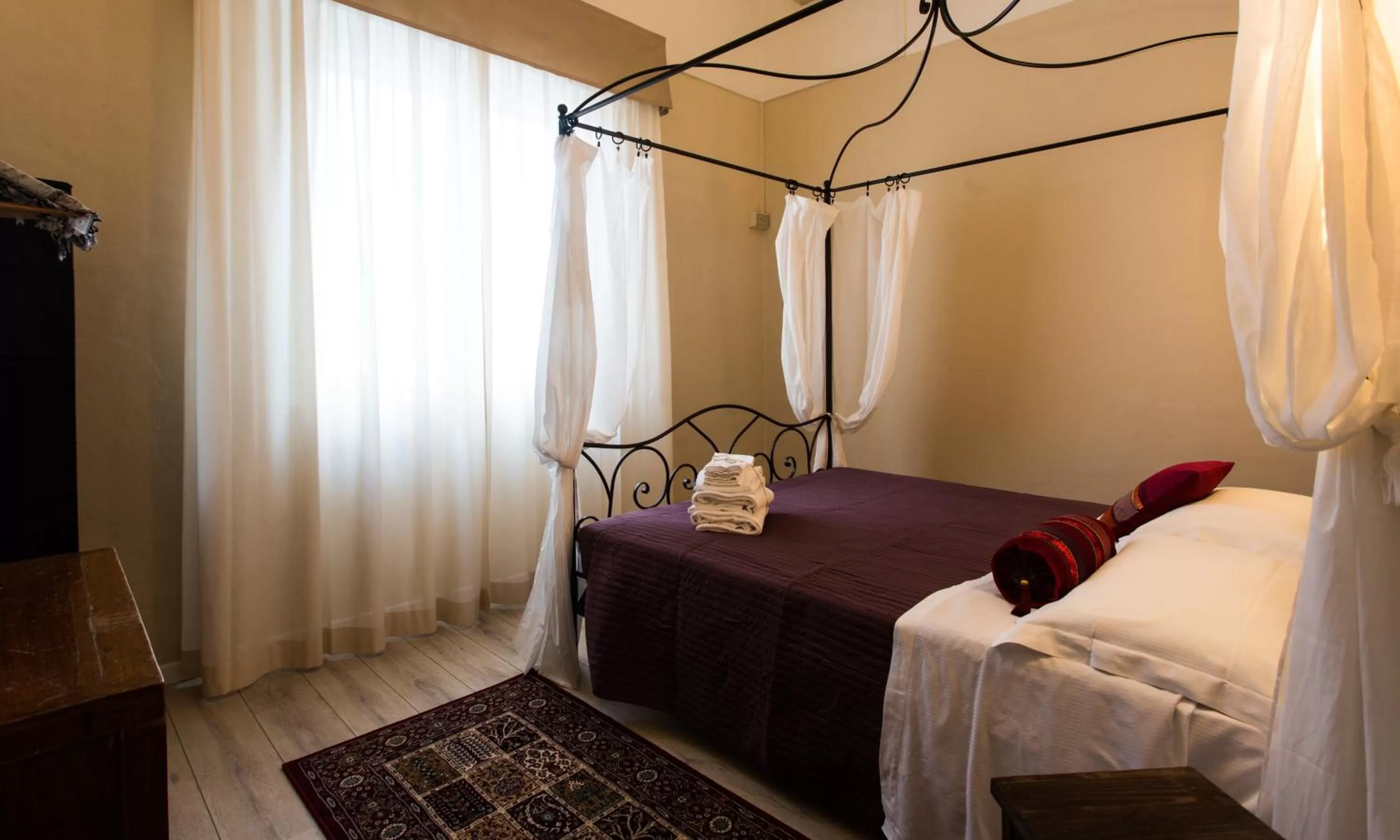 1920 Maison et Musique Hotel