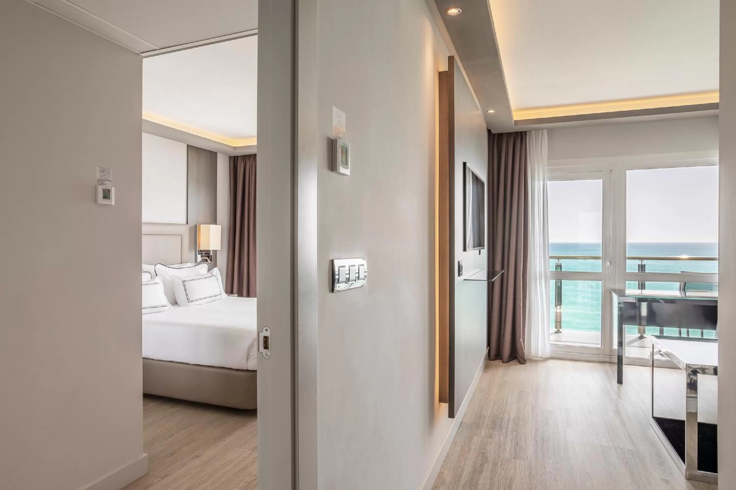 Bed in Melia Alicante