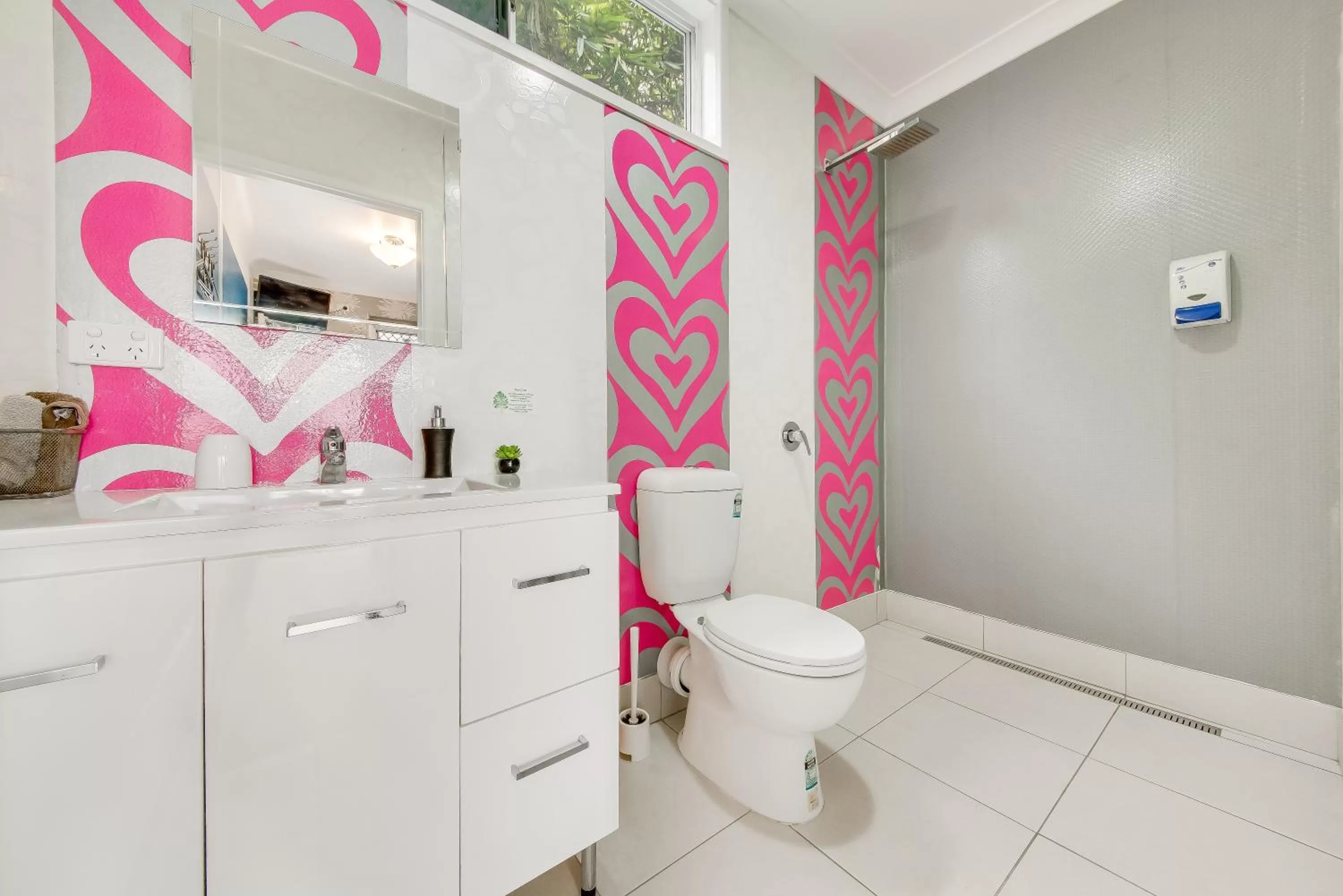 Bathroom in Coral Inn Boutique Motel