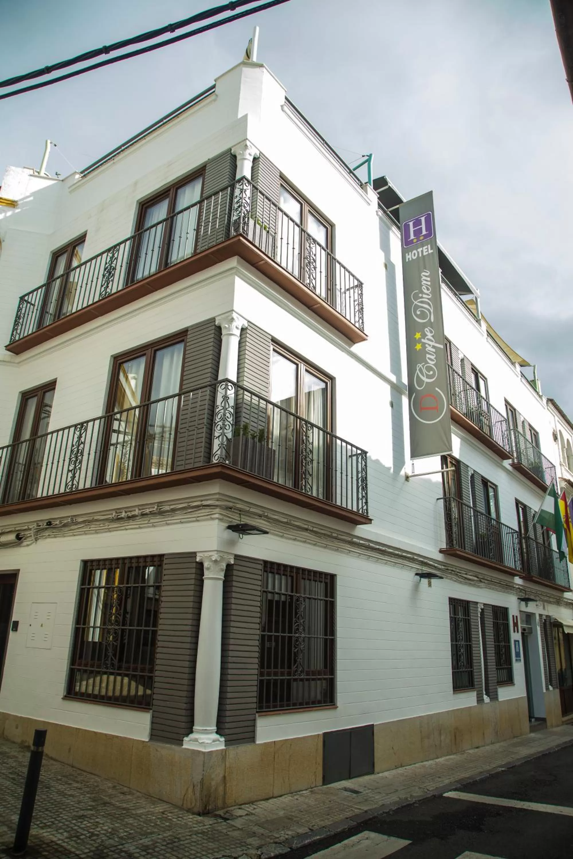 Facade/entrance, Property Building in Cordoba Carpe Diem