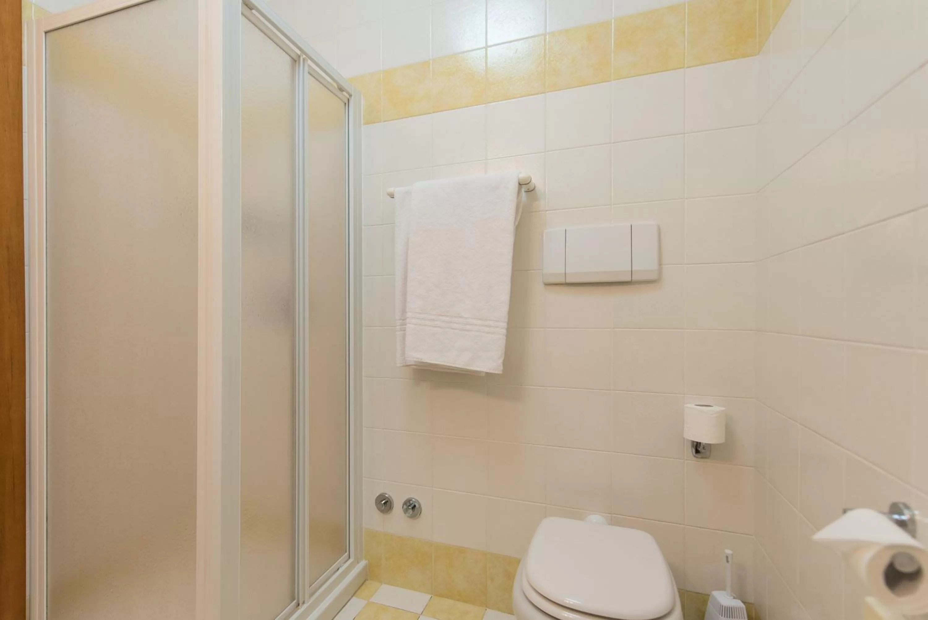 Bathroom in Hotel Krystal