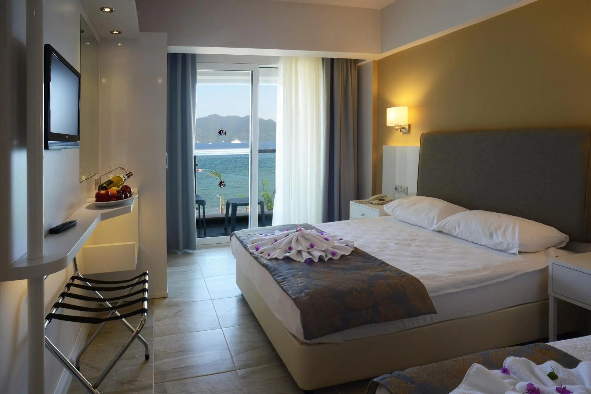 Photo of the whole room in Maris Beach Hotel