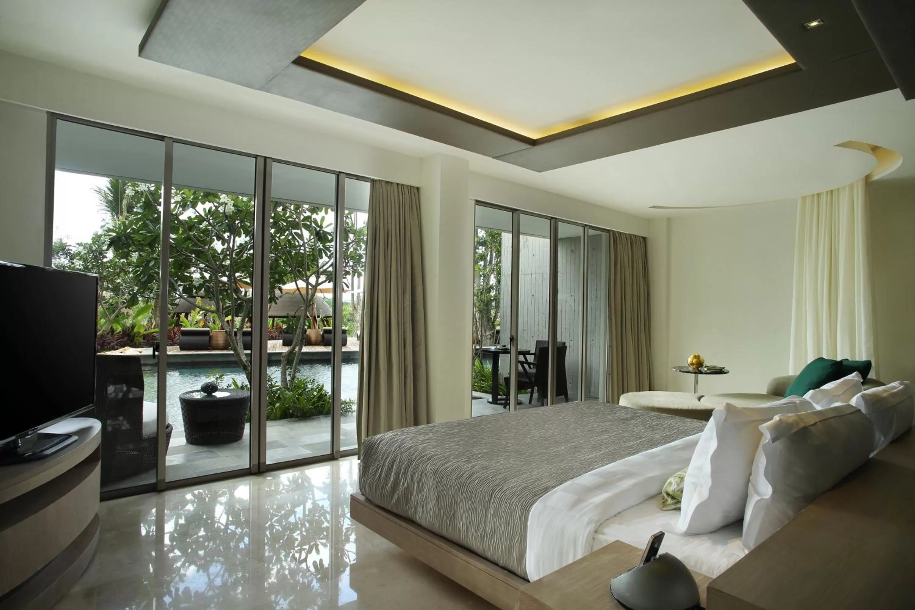 Photo of the whole room, Bed in RIMBA by AYANA Bali