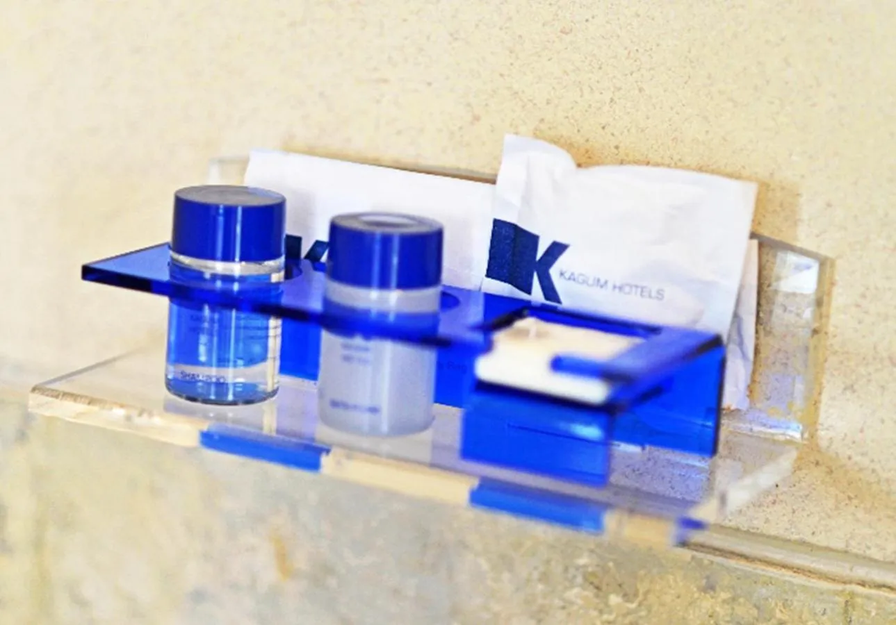 Bathroom in Serela Cihampelas by KAGUM Hotels