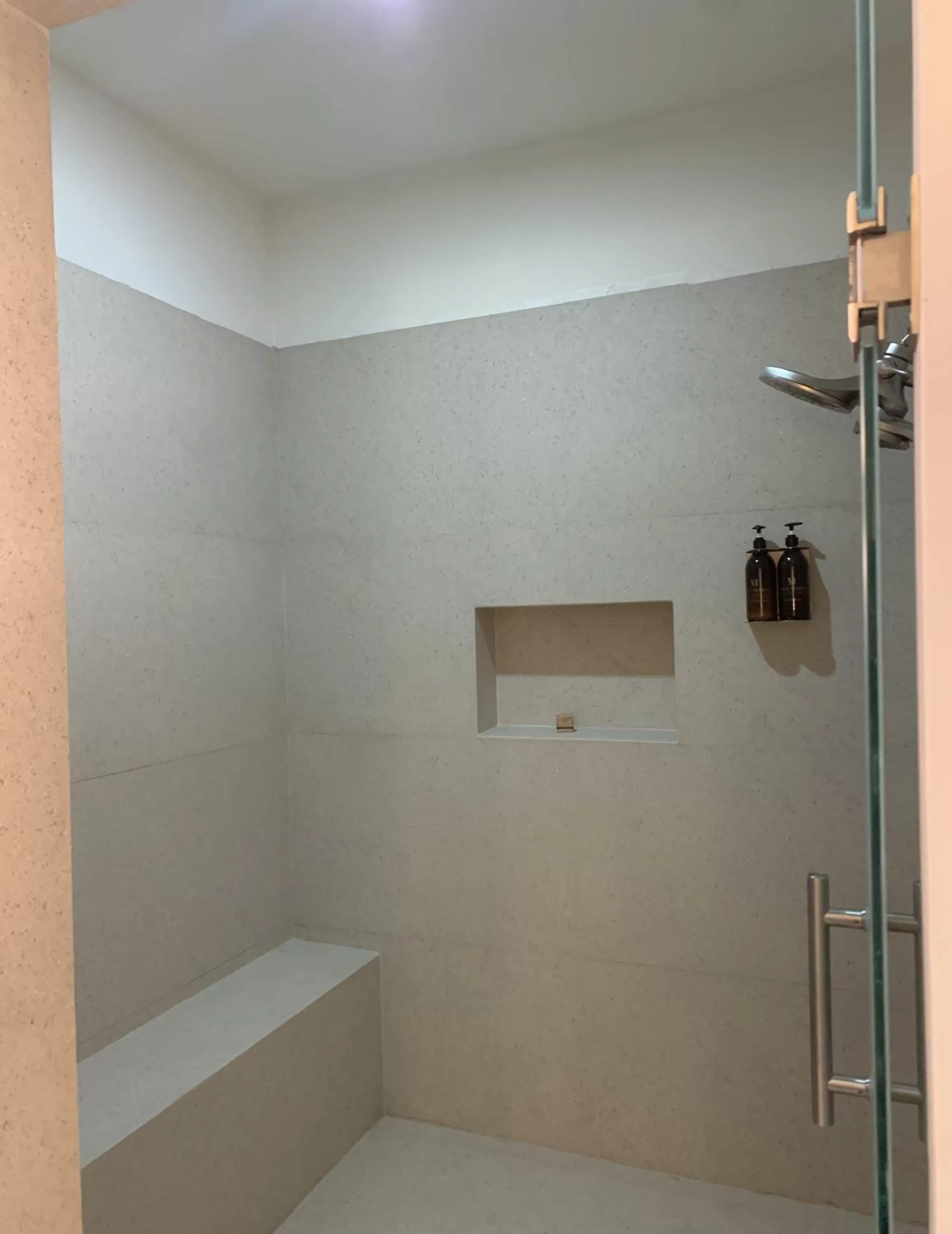 Shower in Casa Maria Boutique Hotel