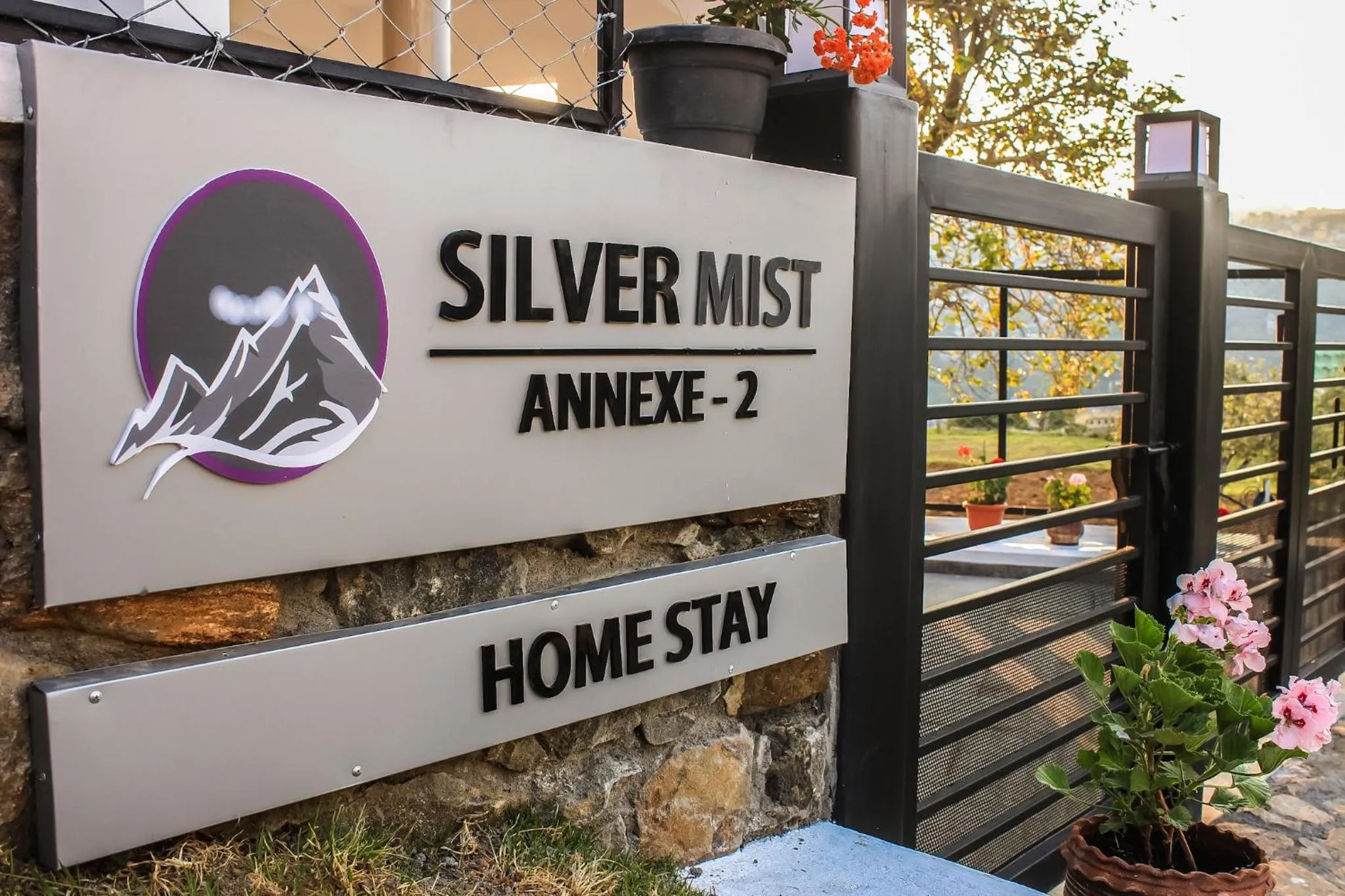 Property logo or sign in Silver Mist