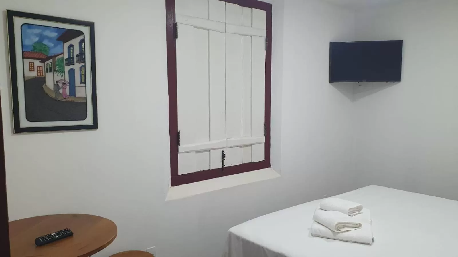 TV/Entertainment Center in Mirante Mineiro Pousada