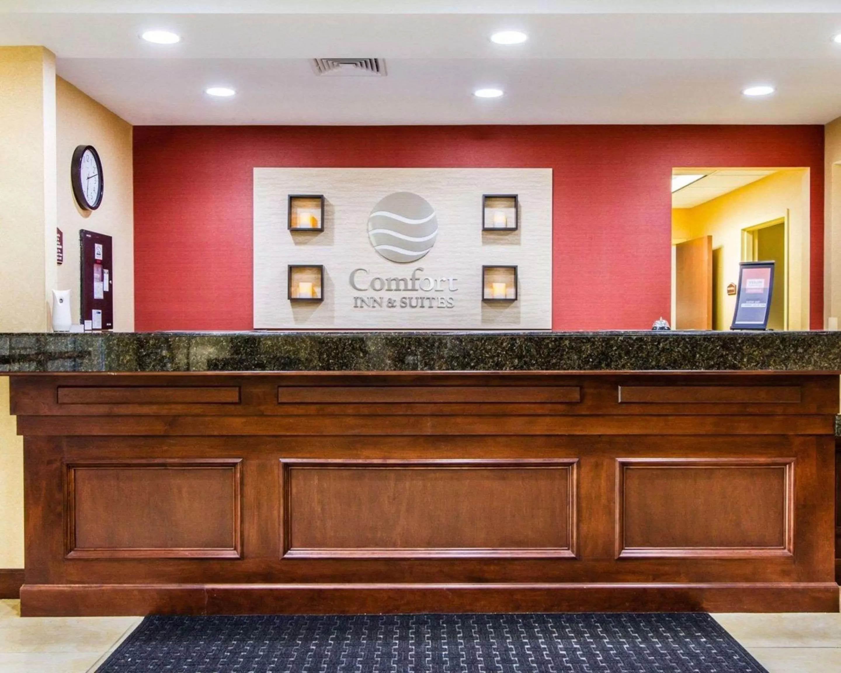 Lobby or reception in Comfort Inn & Suites Scarborough-Portland