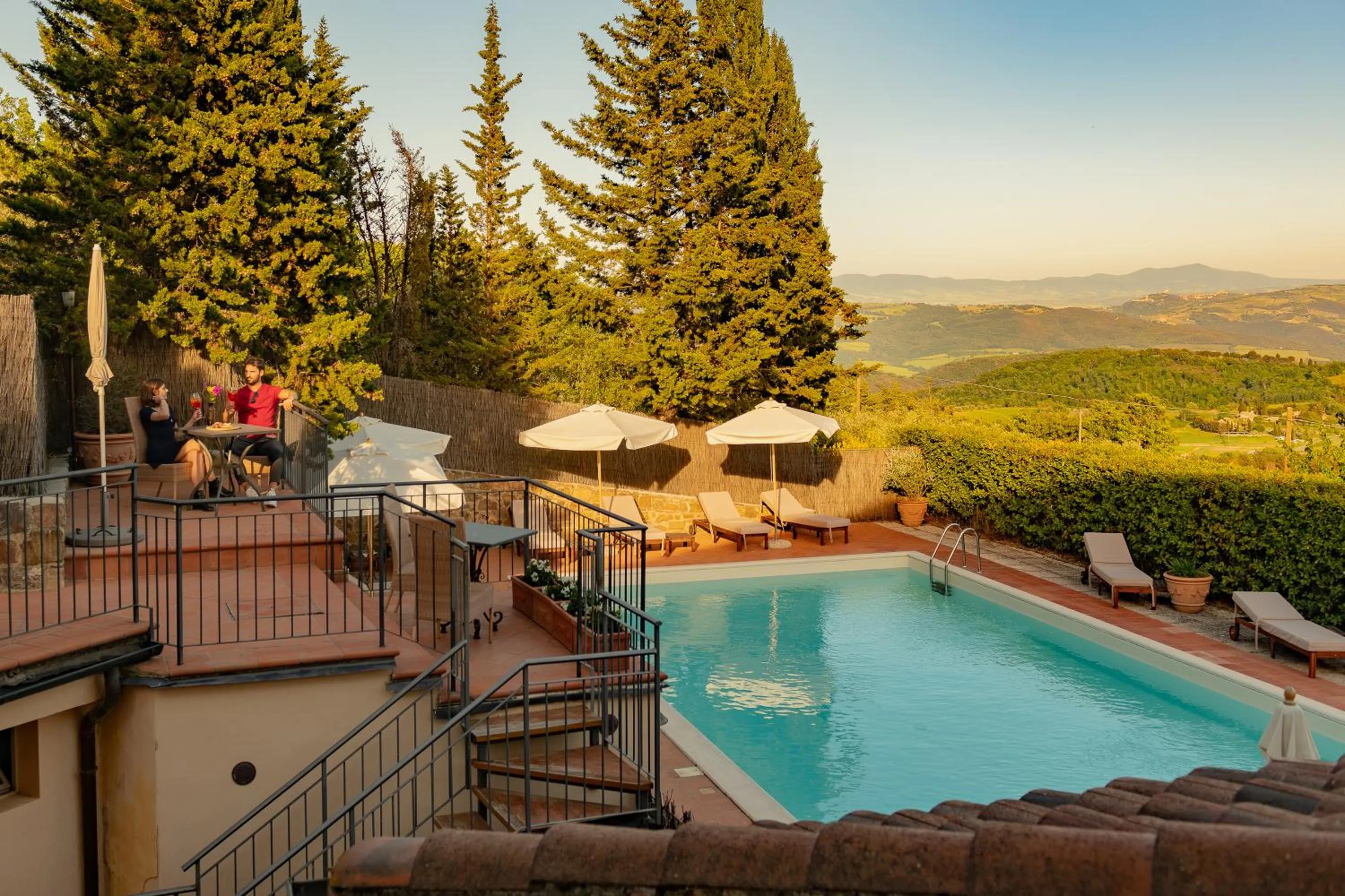 Pool view in Si Montalcino Hotel