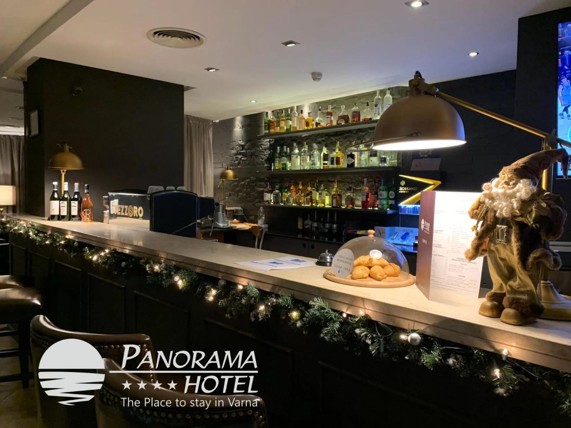 Panorama Hotel - Free EV Charging Station