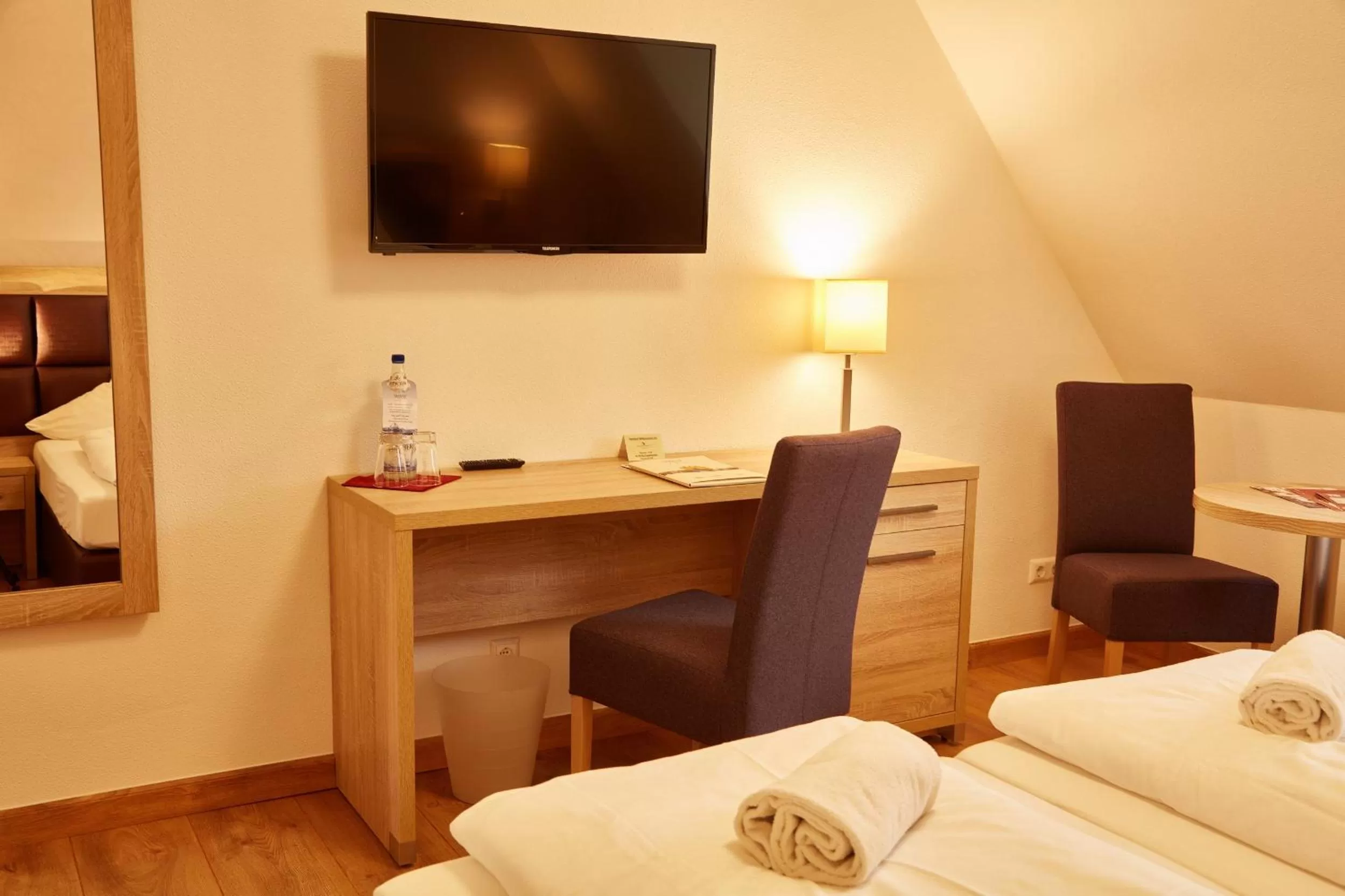 Photo of the whole room, Bed in Bernstein Acamed Resort