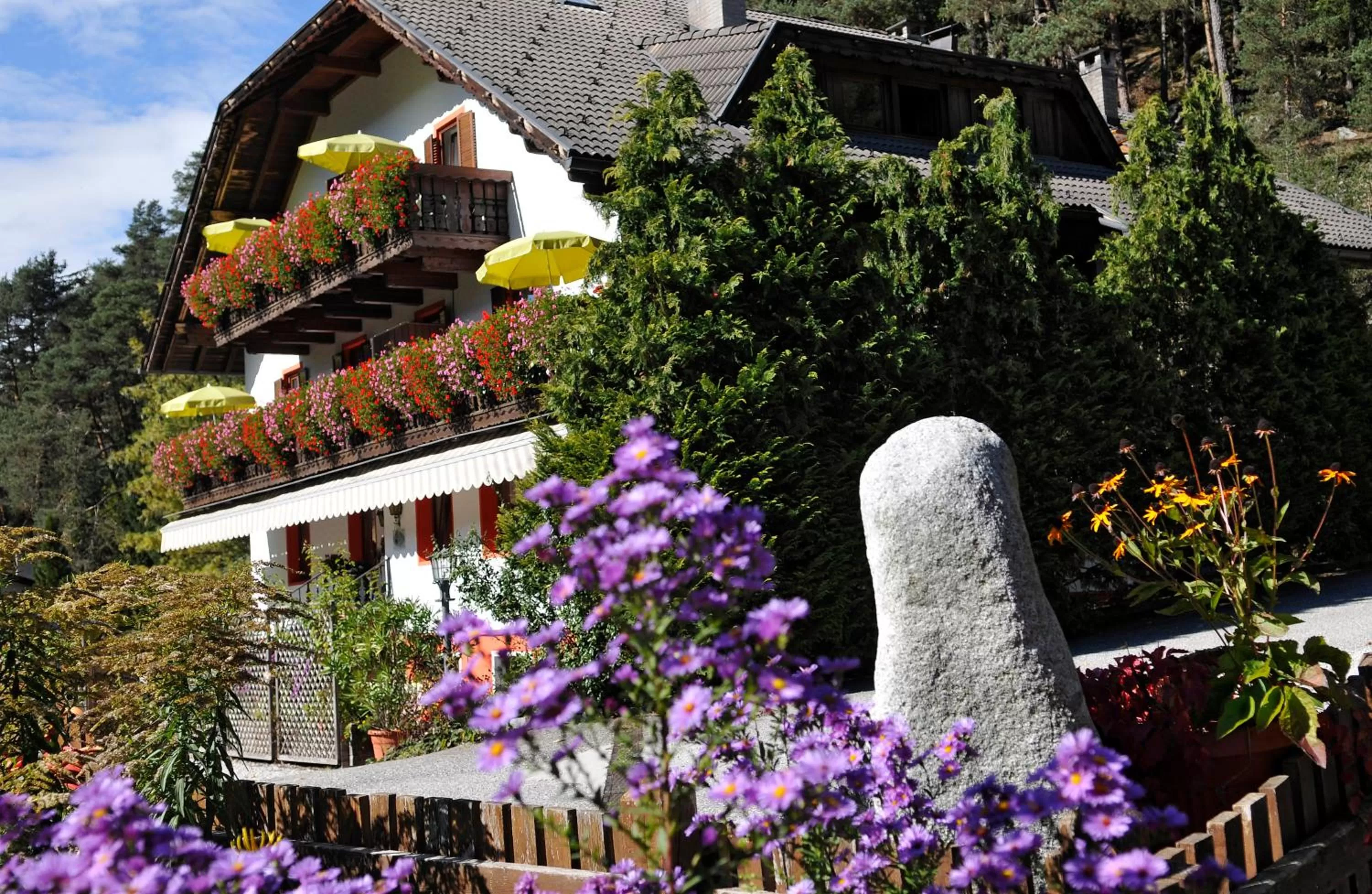 Facade/entrance, Property Building in Residence Obermoarhof