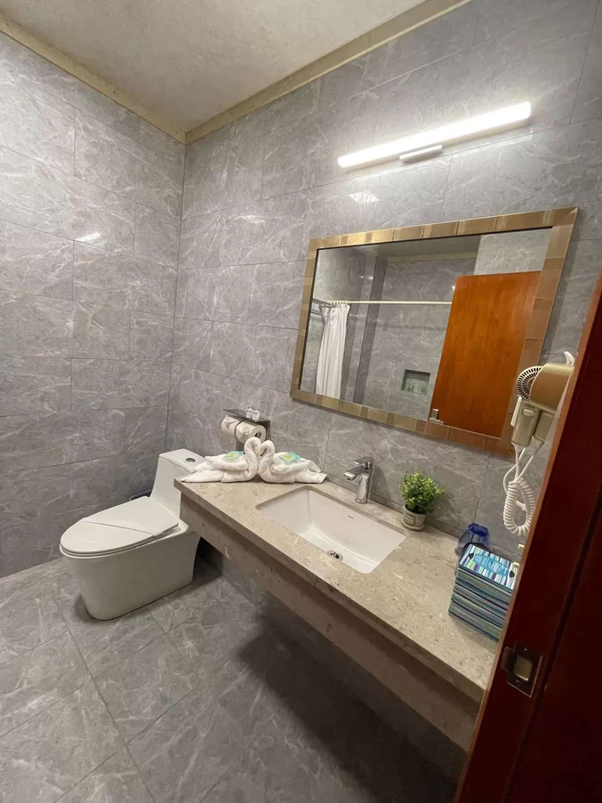 Bathroom in Coral View Hotel & Resort