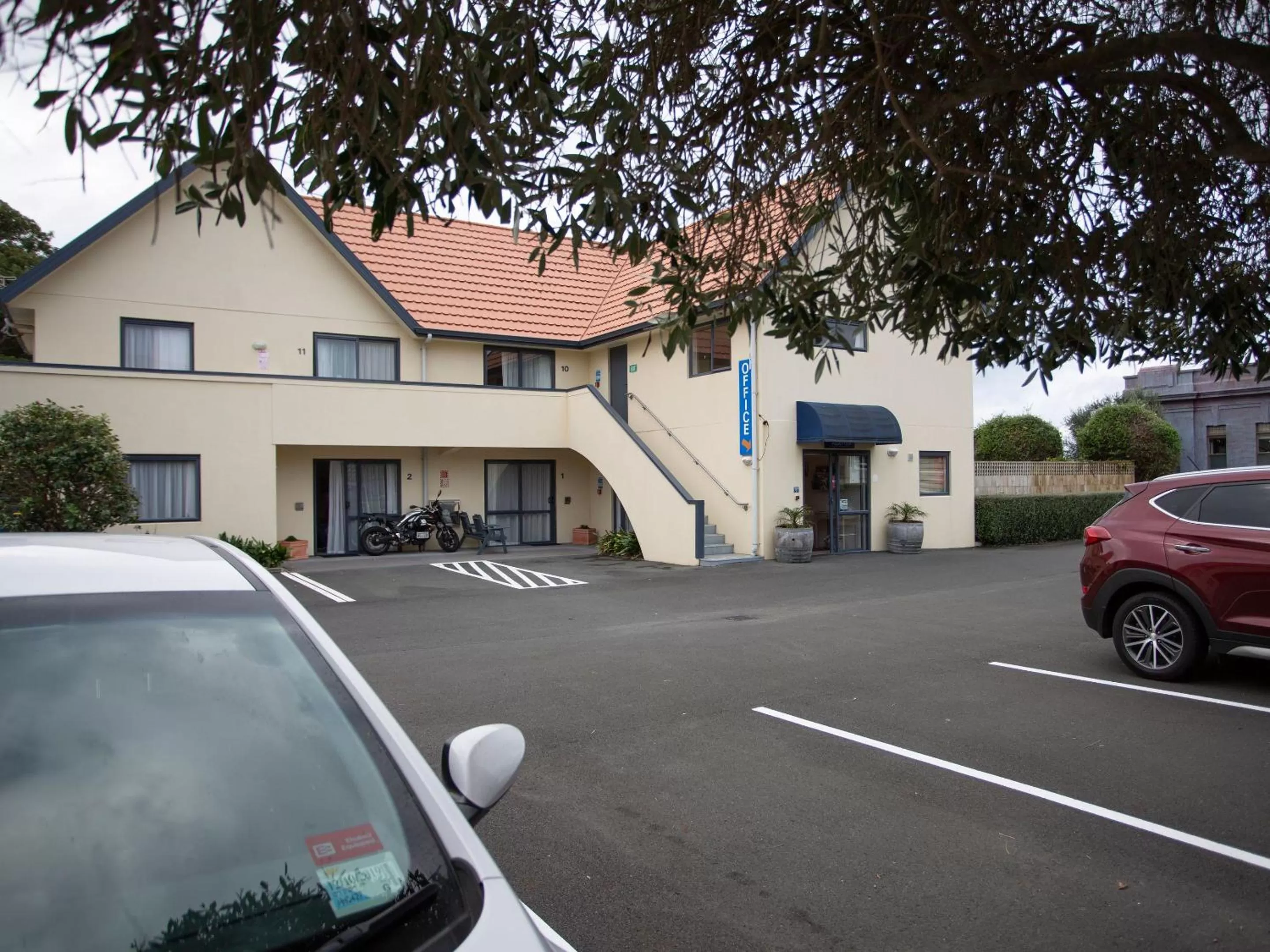 Property building in Bella Vista Motel New Plymouth