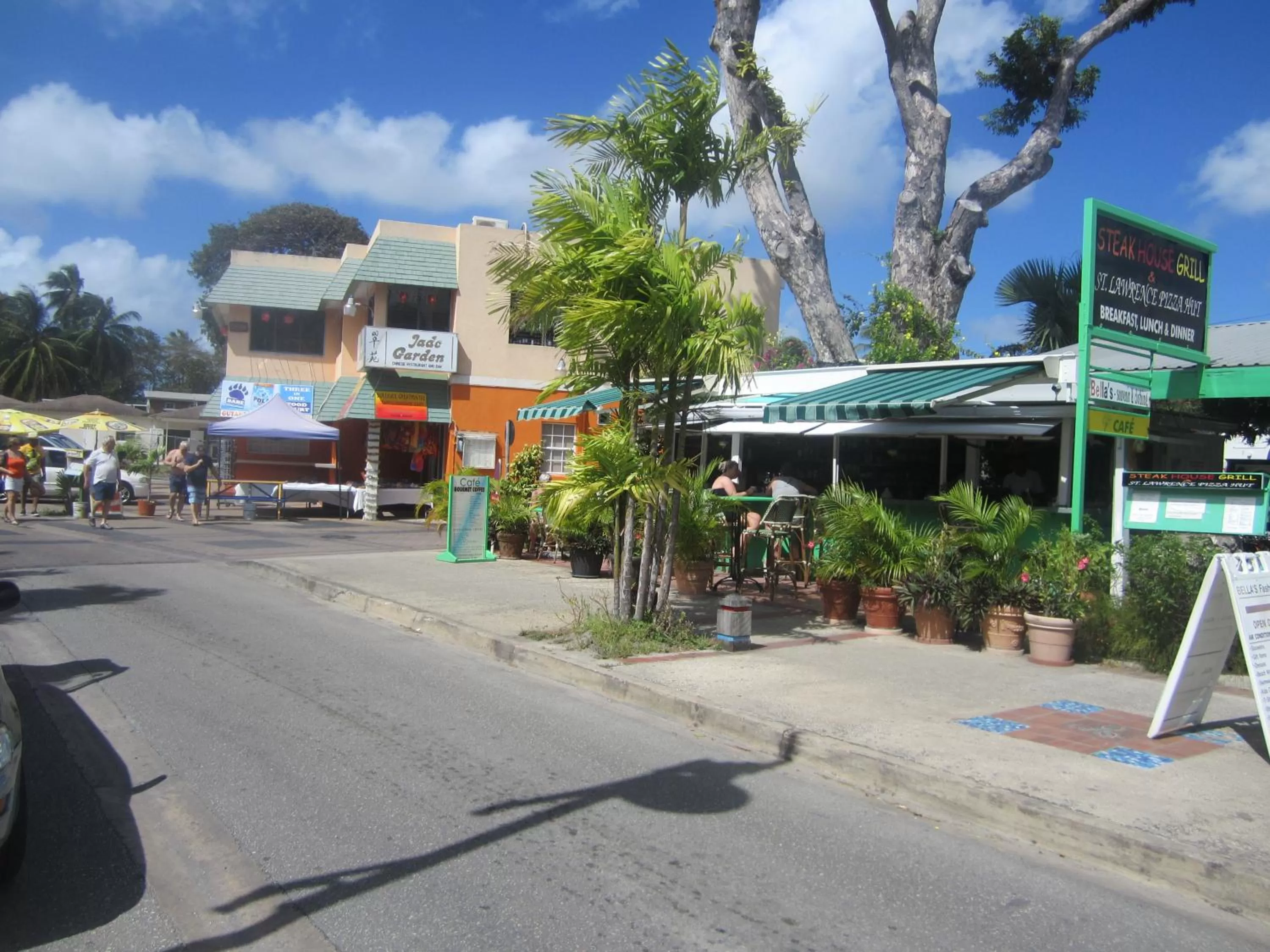 Restaurant/places to eat, Property Building in Infinity on the Beach
