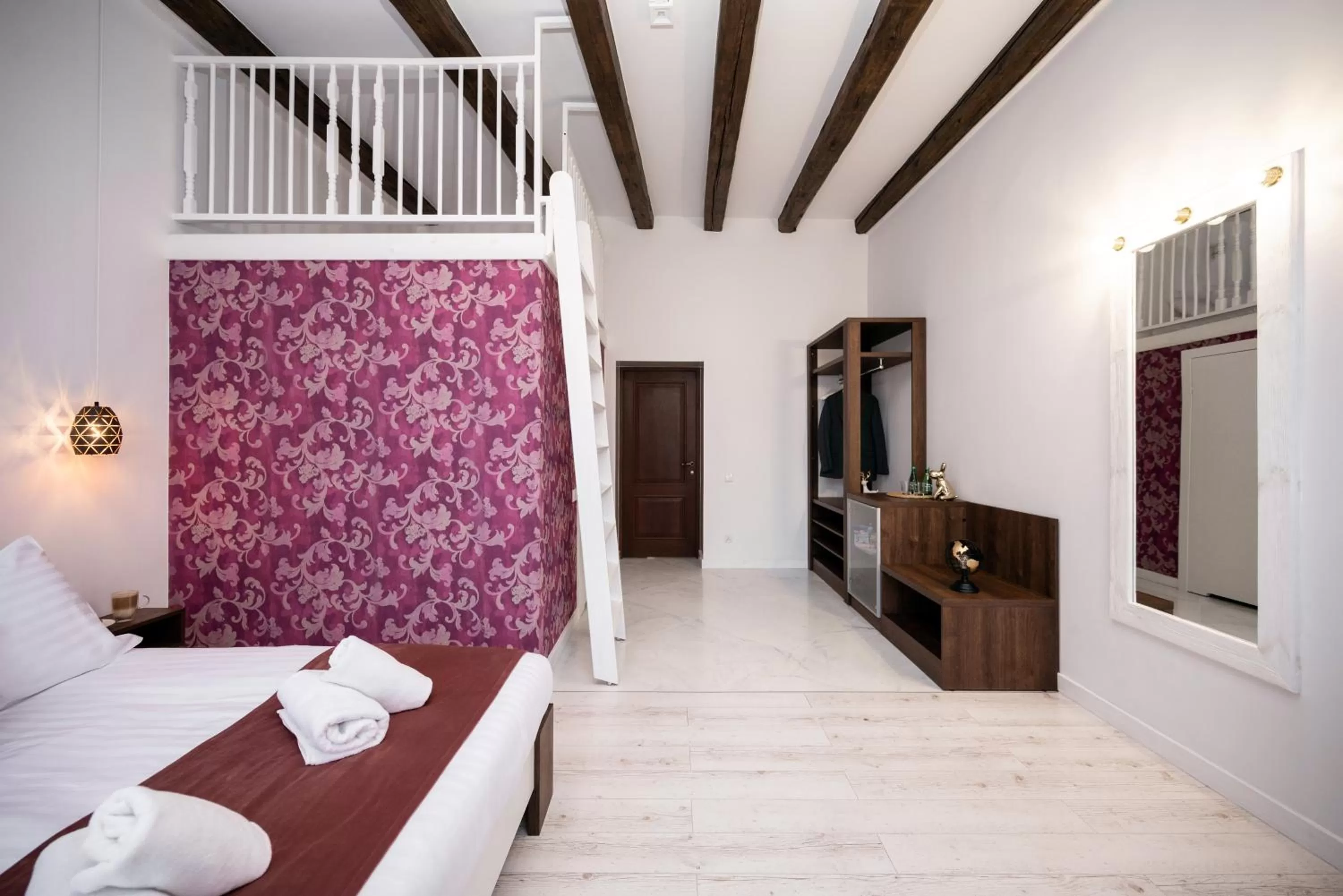 Bed in Hive Family House