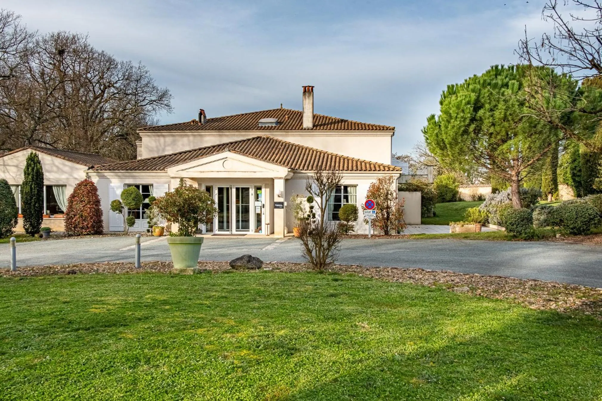 Property building in Domaine de l'Echassier, The Originals Relais